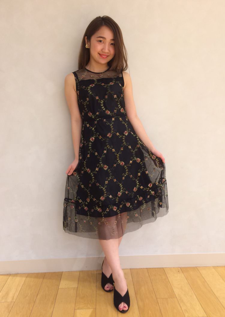 ブラックチュール刺繍ワンピースcoordinate Aveniretoile Staff Blog