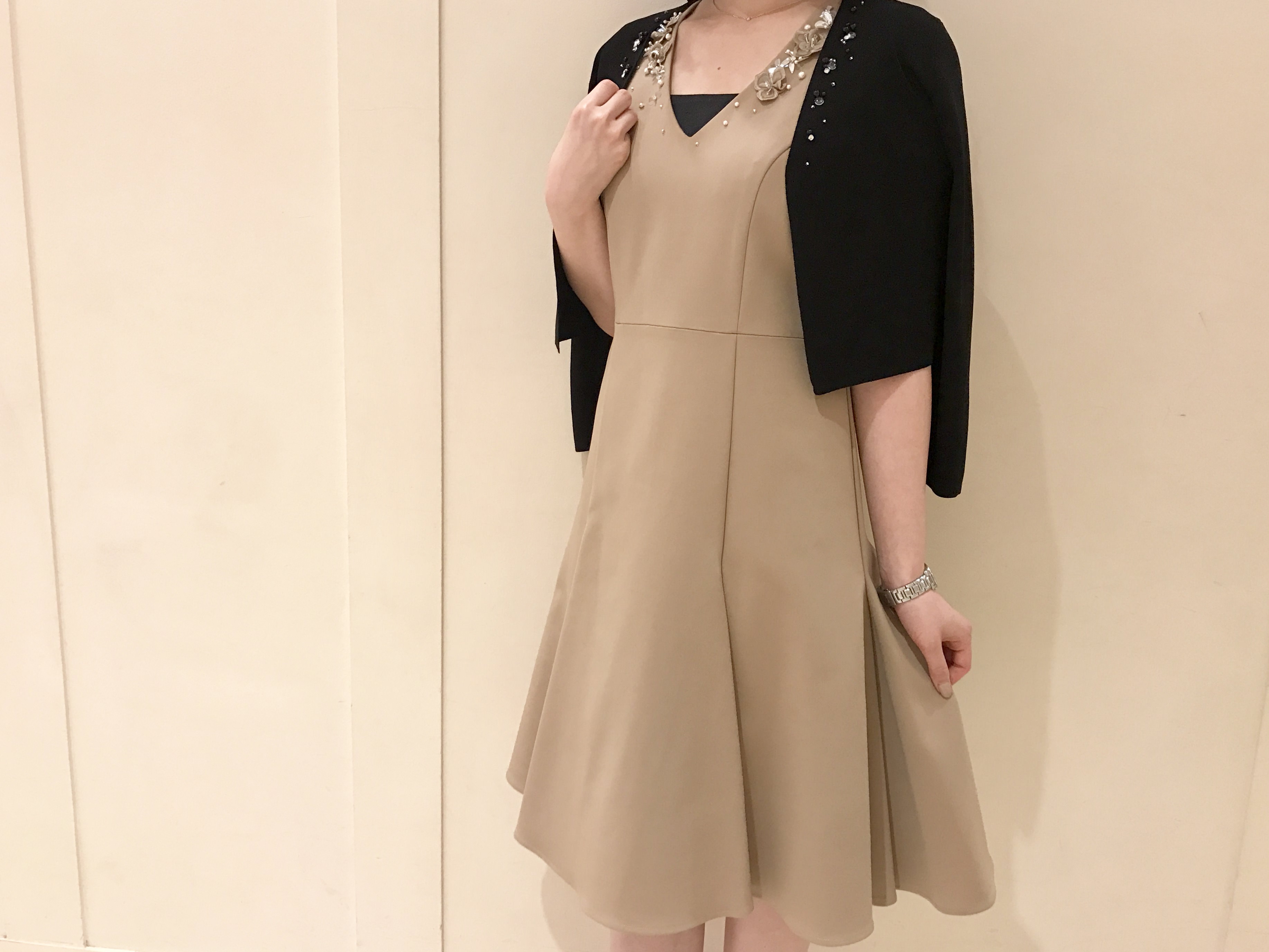 Vネックビジューボレロカーディガン coordinate | m-i-d