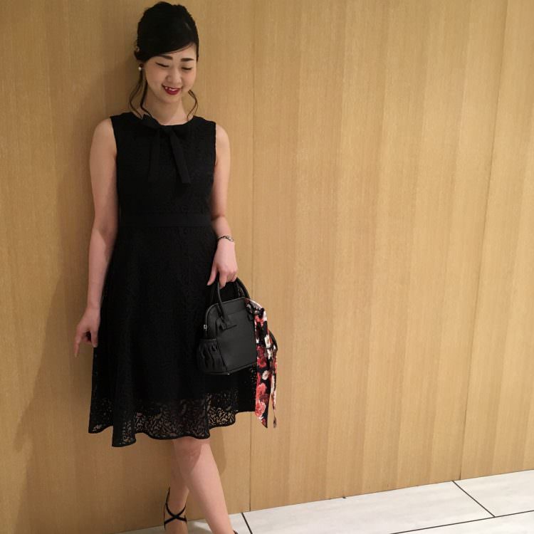 新品未使用　超レア！ジャンヌ　ベルサーチ　スタイリッシュなリトルブラックドレス w300_petit_bateau_09.jpg