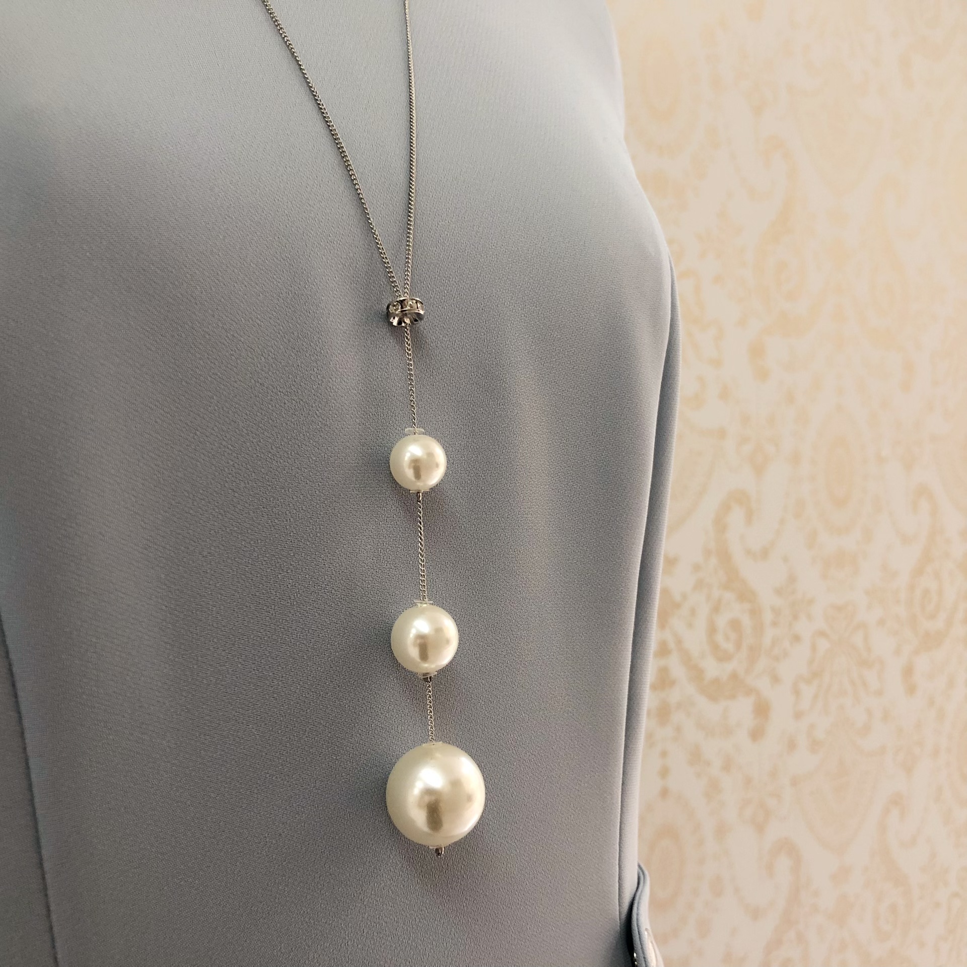 B2548EC6-FD80-4467-A54C-