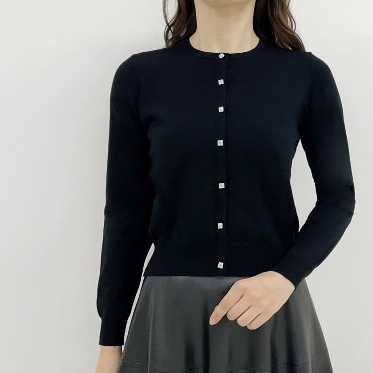 新品タグ付きアベニールエトワールキラキラビジューボタンネイビーカーディガン32 新作入荷情報〈ビジューレースニットカーディガン〉 | m-i-d