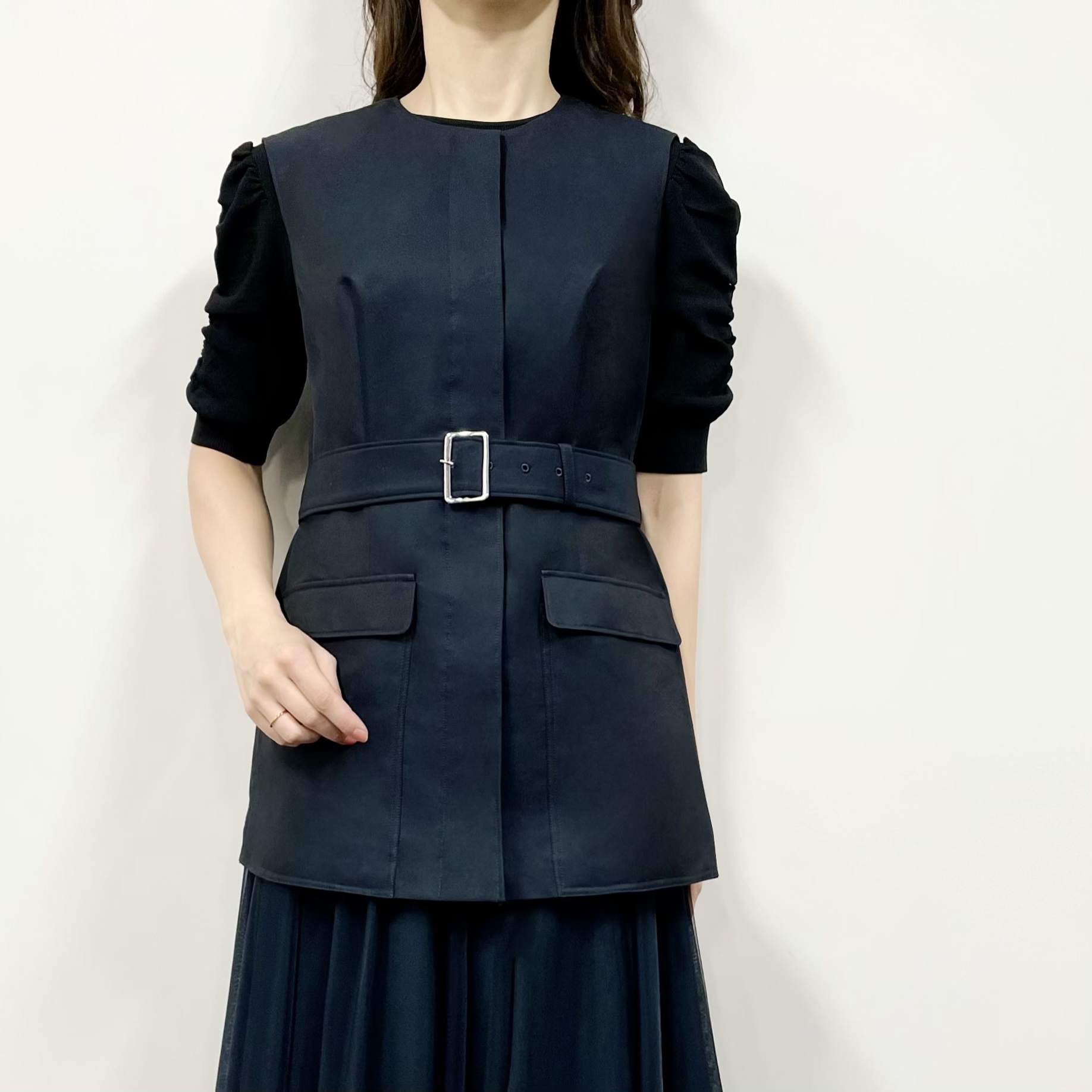 新作入荷情報〈ノーカラーベルテッドジレ〉 | m-i-d