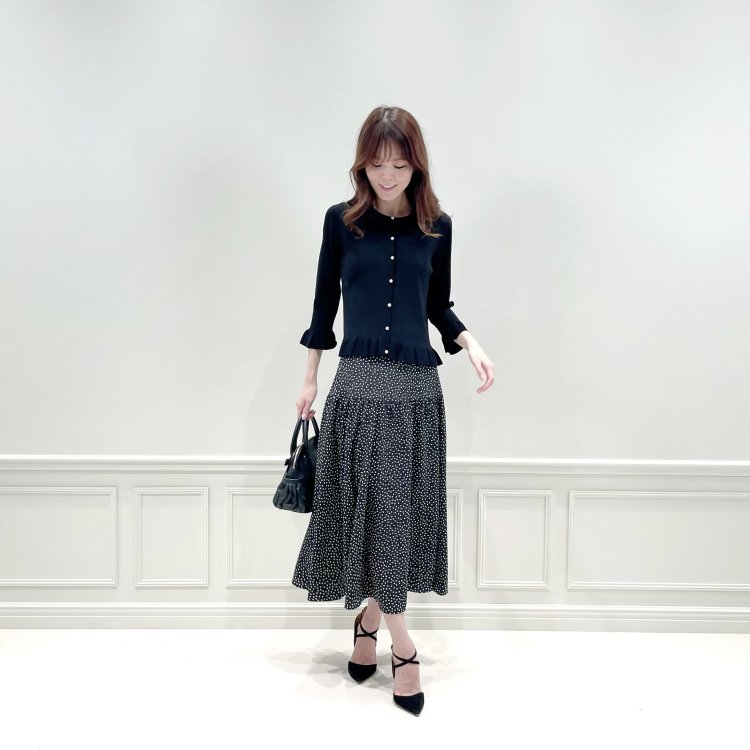コーデに困ったときに！「着回し万能ドット柄スカート♡」 | m-i-d