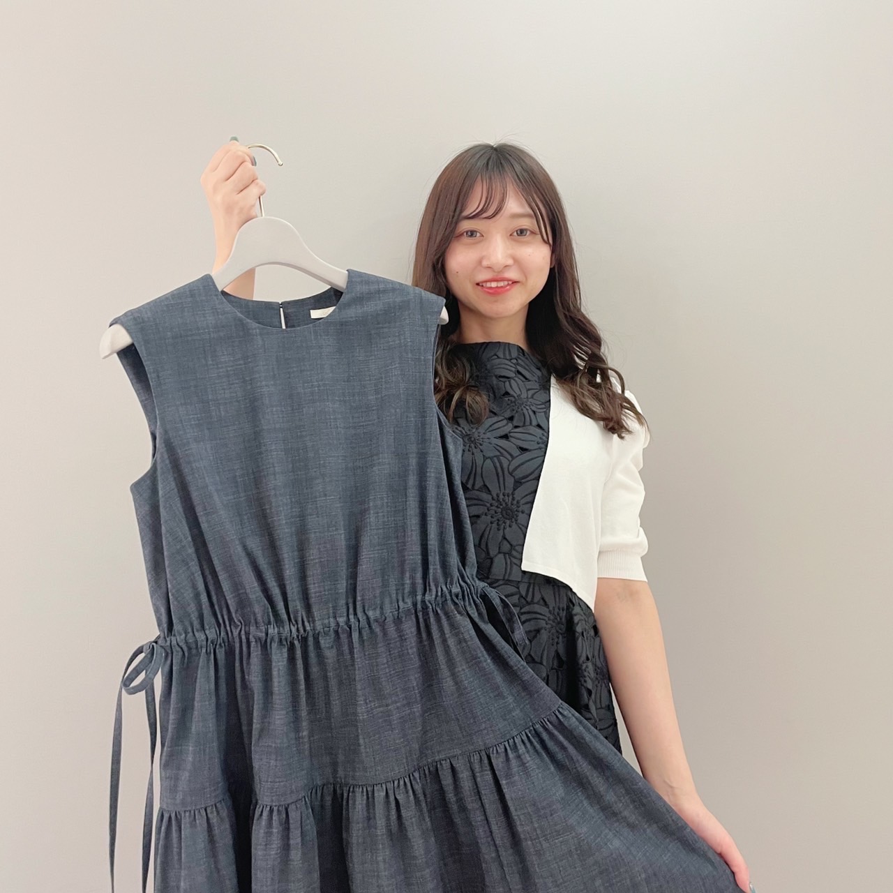 極美品*フェンディ コットンデニム ロゴ ワンピース 膝丈 リボン ストライプ 極美品*フェンディ コットンデニム ロゴ ワンピース 膝丈 リボン