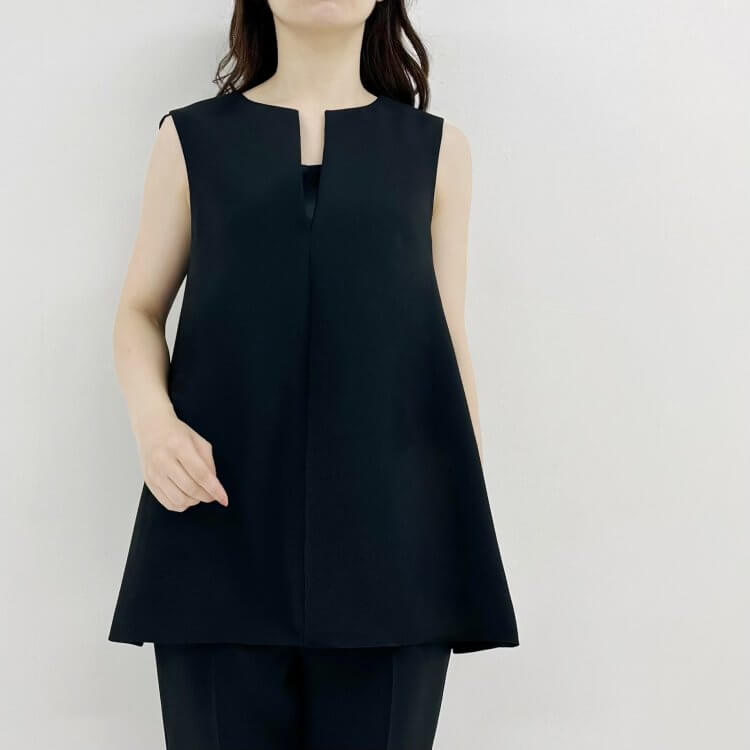 AVENIRETOILE スリットノースリーブフレアブラウス♡34 スリットノースリーブフレアブラウス〉 | m-i-d | AVENIRETOILE