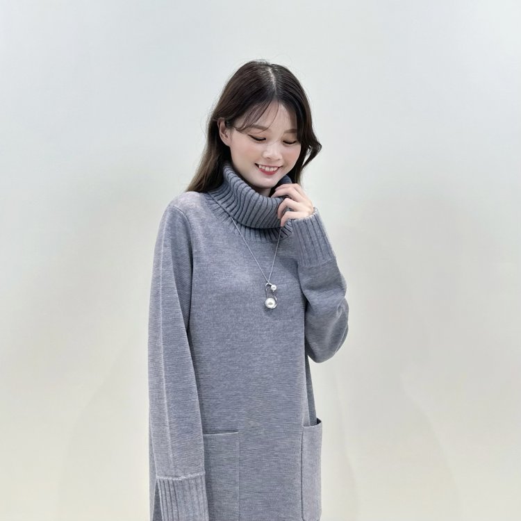 一枚で決まるロングニットワンピ！周りと差をつけるならグレーを