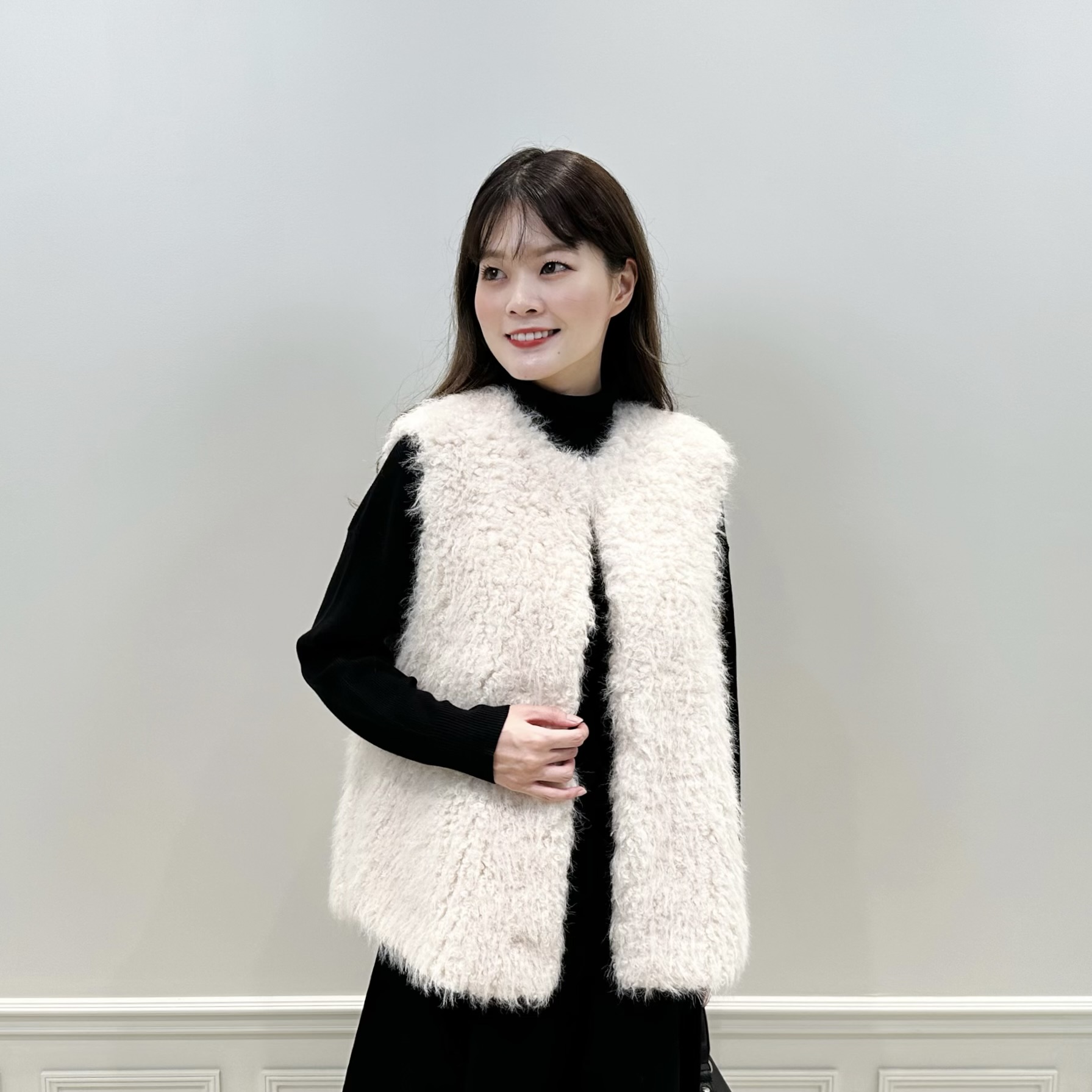 ふわふわファーが、たまらなくカワイイ！ファーベストのGETはお早めに