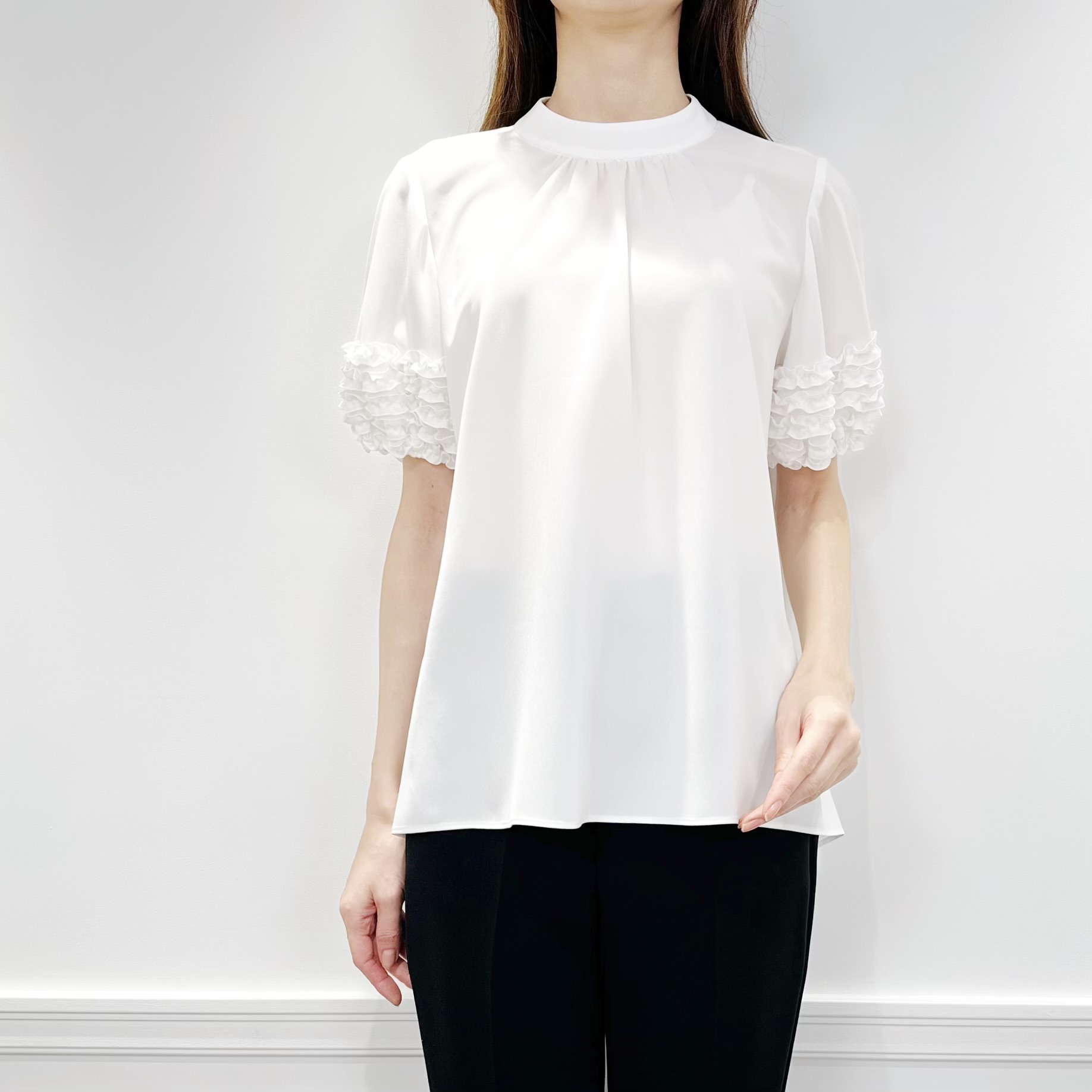 新作入荷情報〈スタンドカラーフリルパフスリーブブラウス〉 | m-i-d