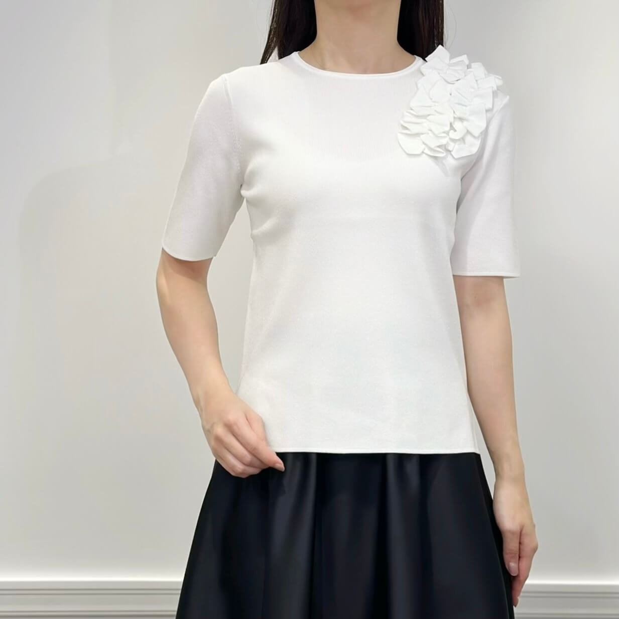 極美品♡エムプルミエ　クチュール　フリルネック 半袖ニット ホワイト 極美品♡エムプルミエ クチュール フリルネック 半袖ニット