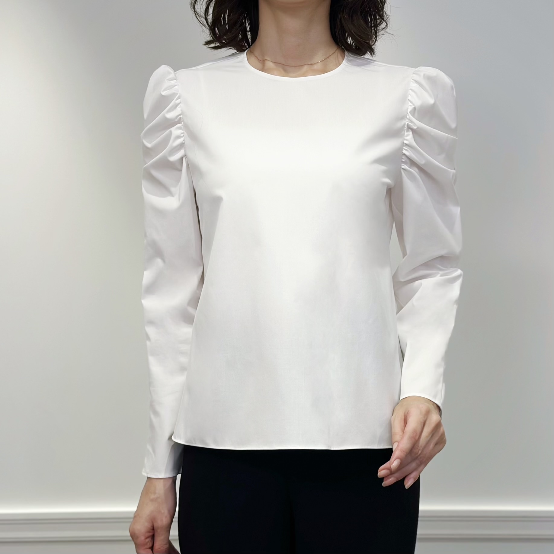 新作入荷情報〈タックパフスリーブブラウス〉 | m-i-d | AVENIRETOILE