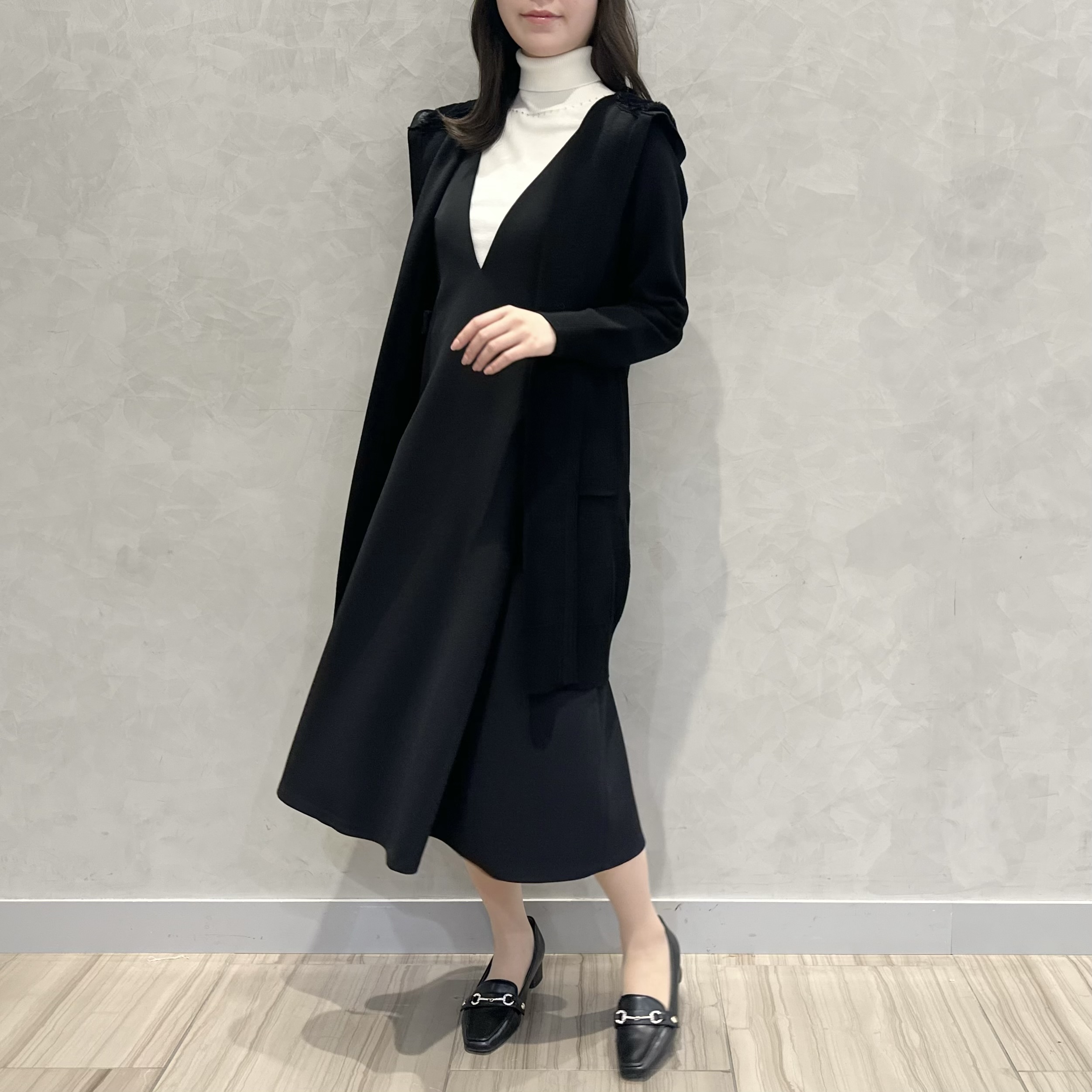 薄手ニット キャミソール ロングフレアドレス 長袖 ハイウエスト Aライン 上品 無地 シンプル エレガント 大人レディ レディース こなれ感溢れるロングカーディガンはこの秋のマストアイテム