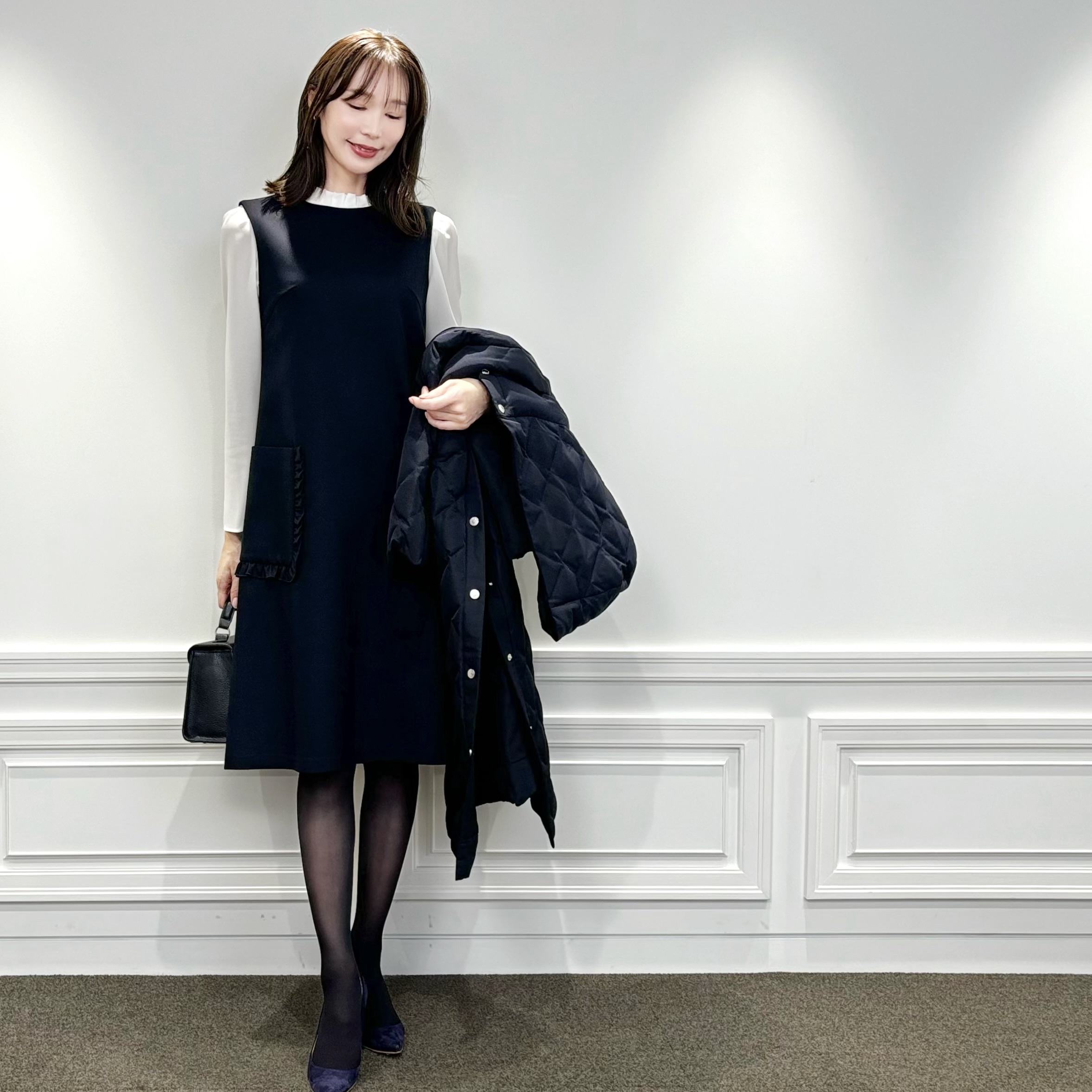 インスタライブ着用】どんなシーンにも清楚感溢れる白×ネイビーの