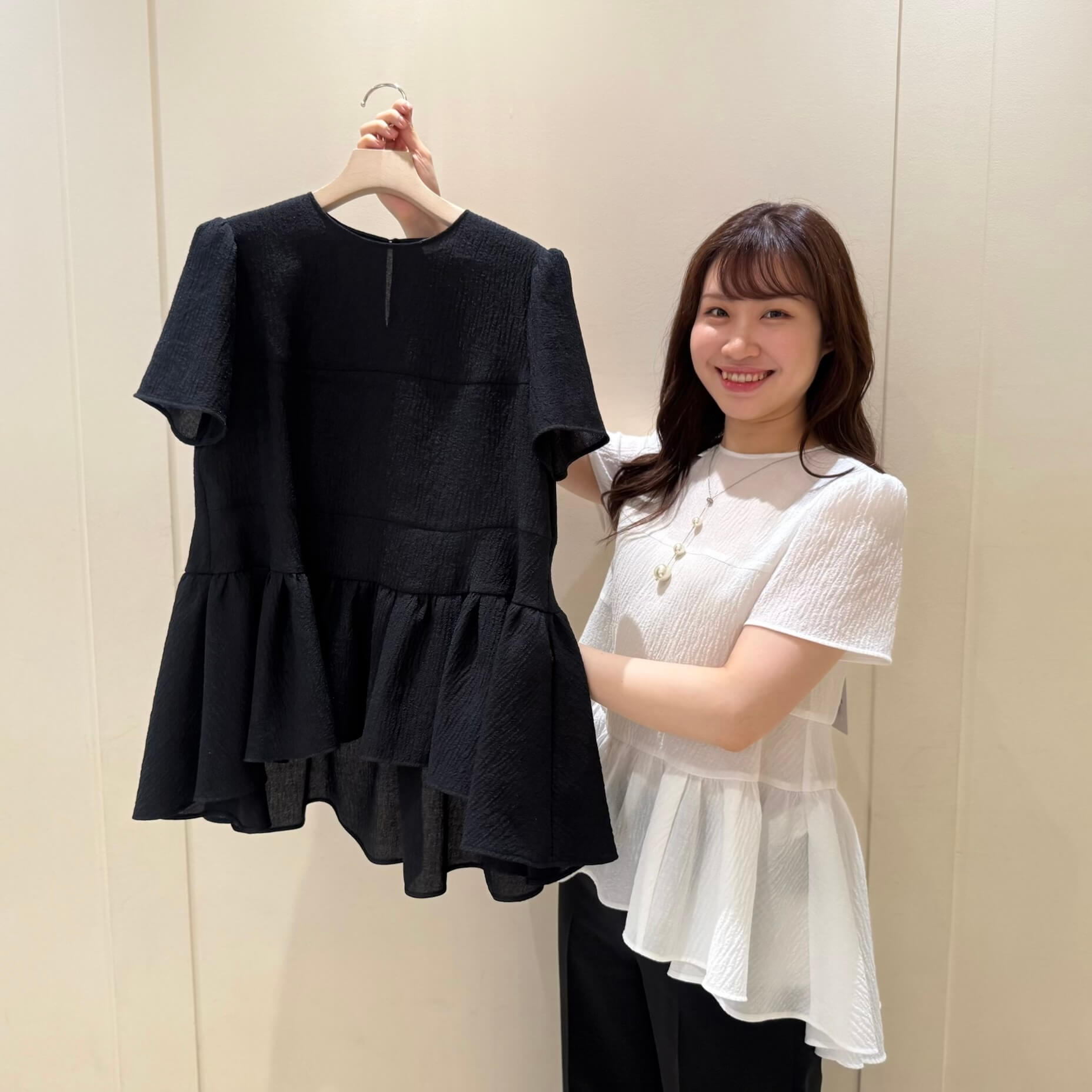 SALE】今週末の要CHECKアイテム！/ オーガンジージャガード半袖