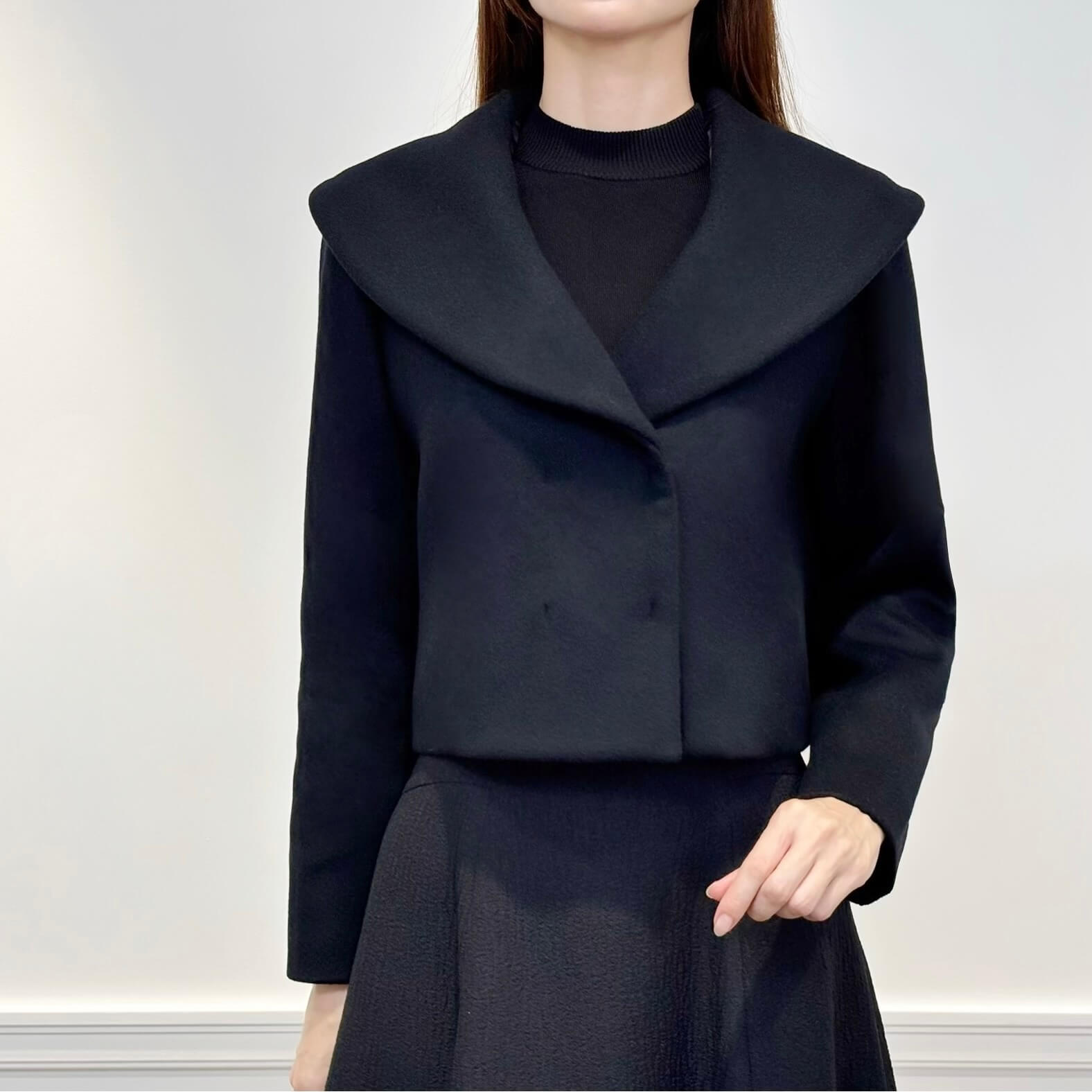 新作入荷情報〈Super170'sショールカラーショートコート