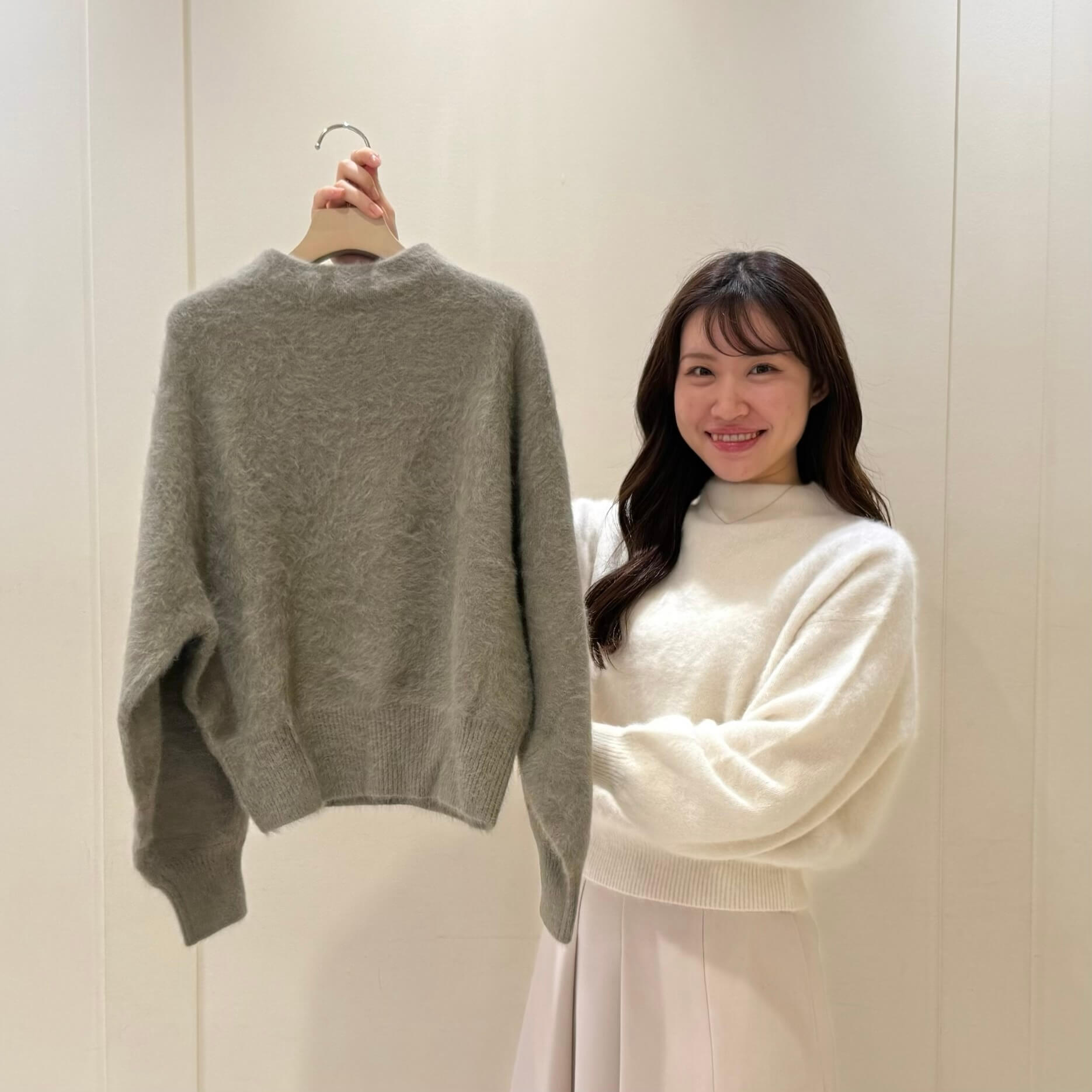 aveniretoile ハイネックパフスリーブファーニットプルオーバー 今週のCHECKアイテム！/ ハイネックパフスリーブファーニットプル