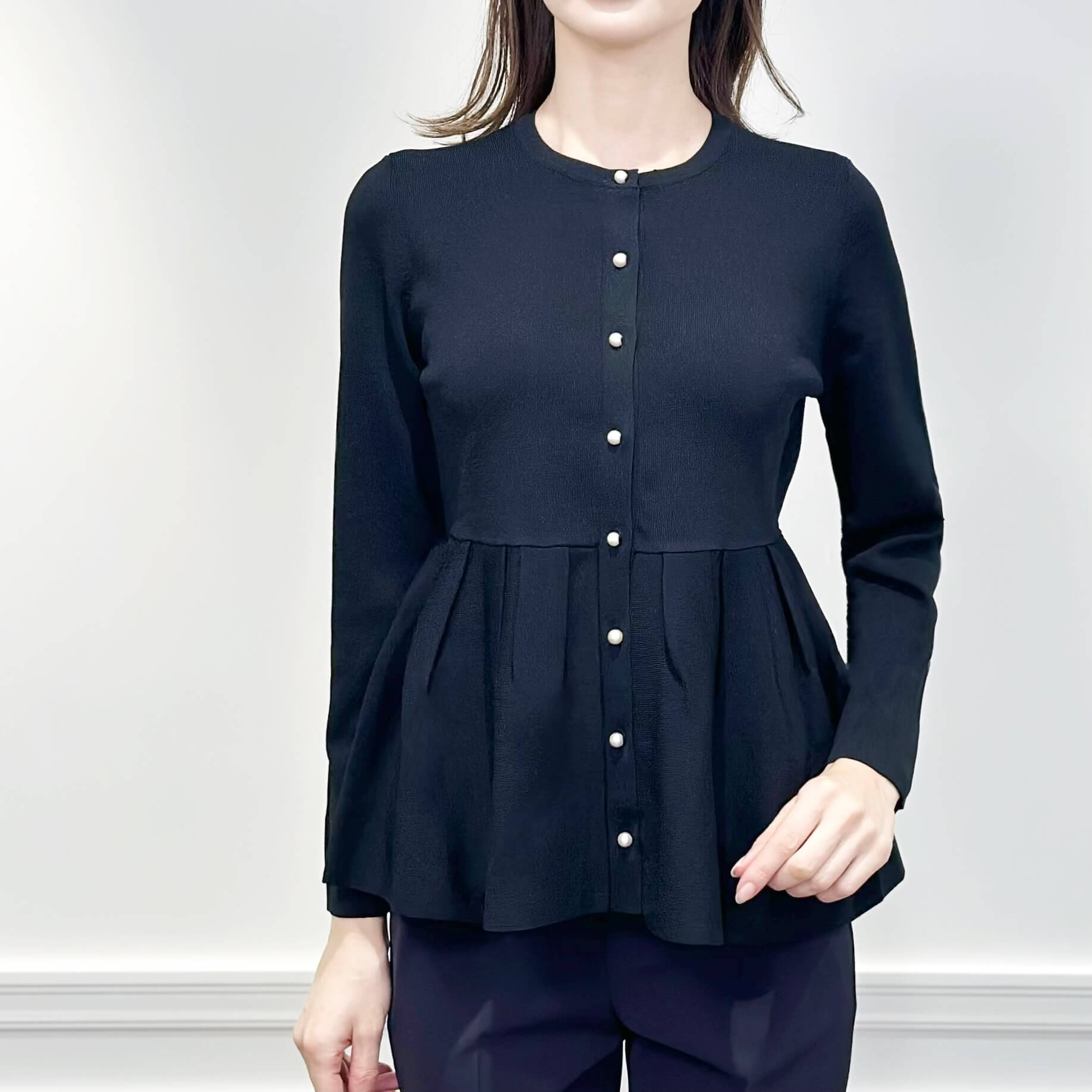 新作入荷情報〈パールボタンタックペプラムニット〉 | m-i-d