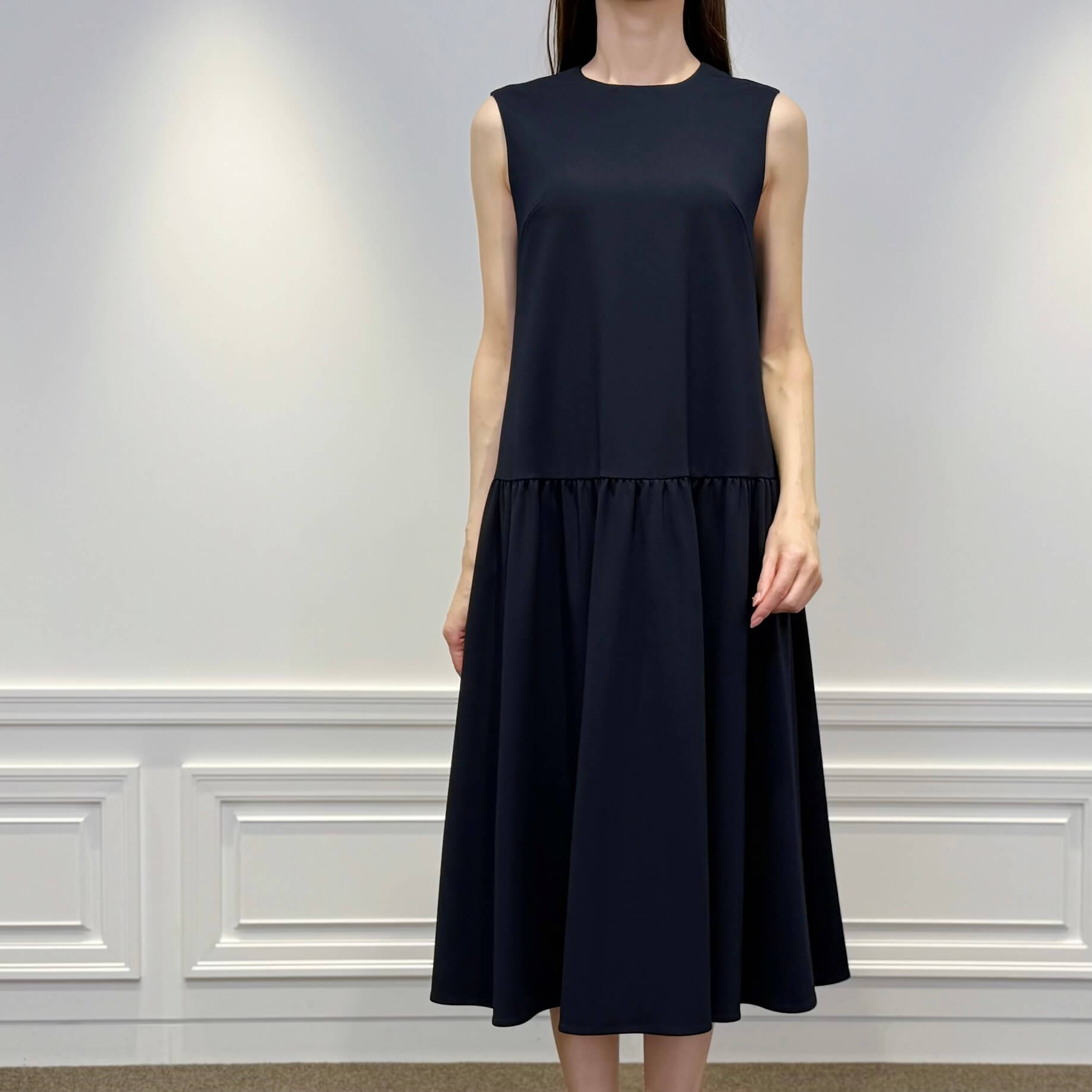 新作入荷情報〈ギャザー切替ノースリーブワンピース〉 | m-i-d