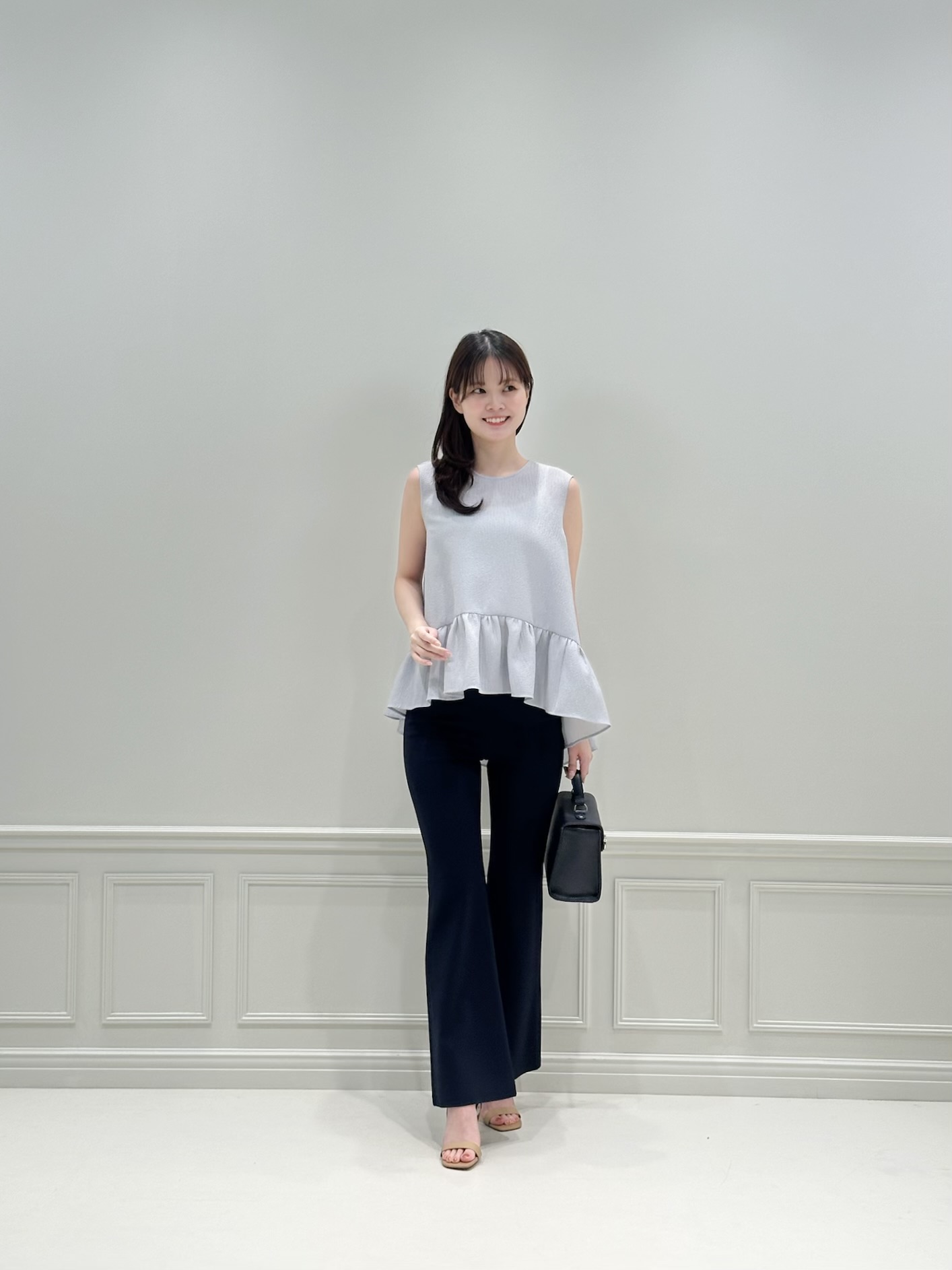 SUMMER SALE / 手洗いOK！軽やかさと華やかさを両立する大人のペプラム