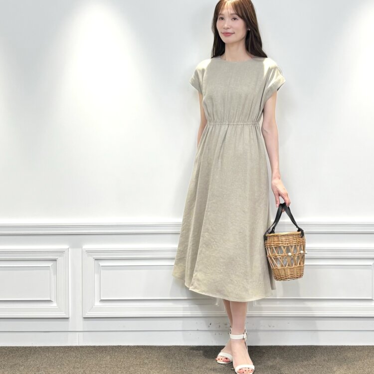 新作入荷情報〈ギャザー切替パフスリーブブラウス〉 | m-i-d