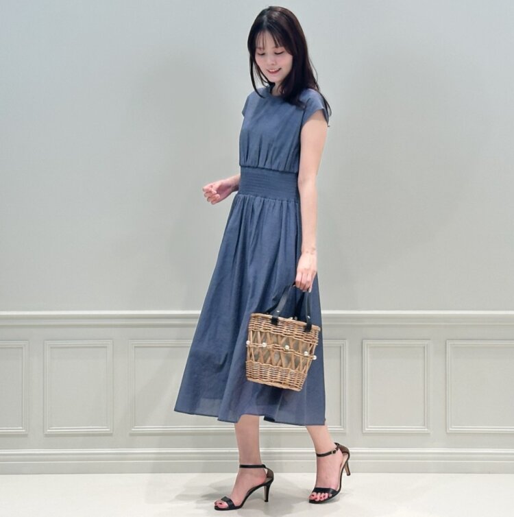 新作入荷情報〈ギャザー切替パフスリーブカットソー〉 | m-i-d