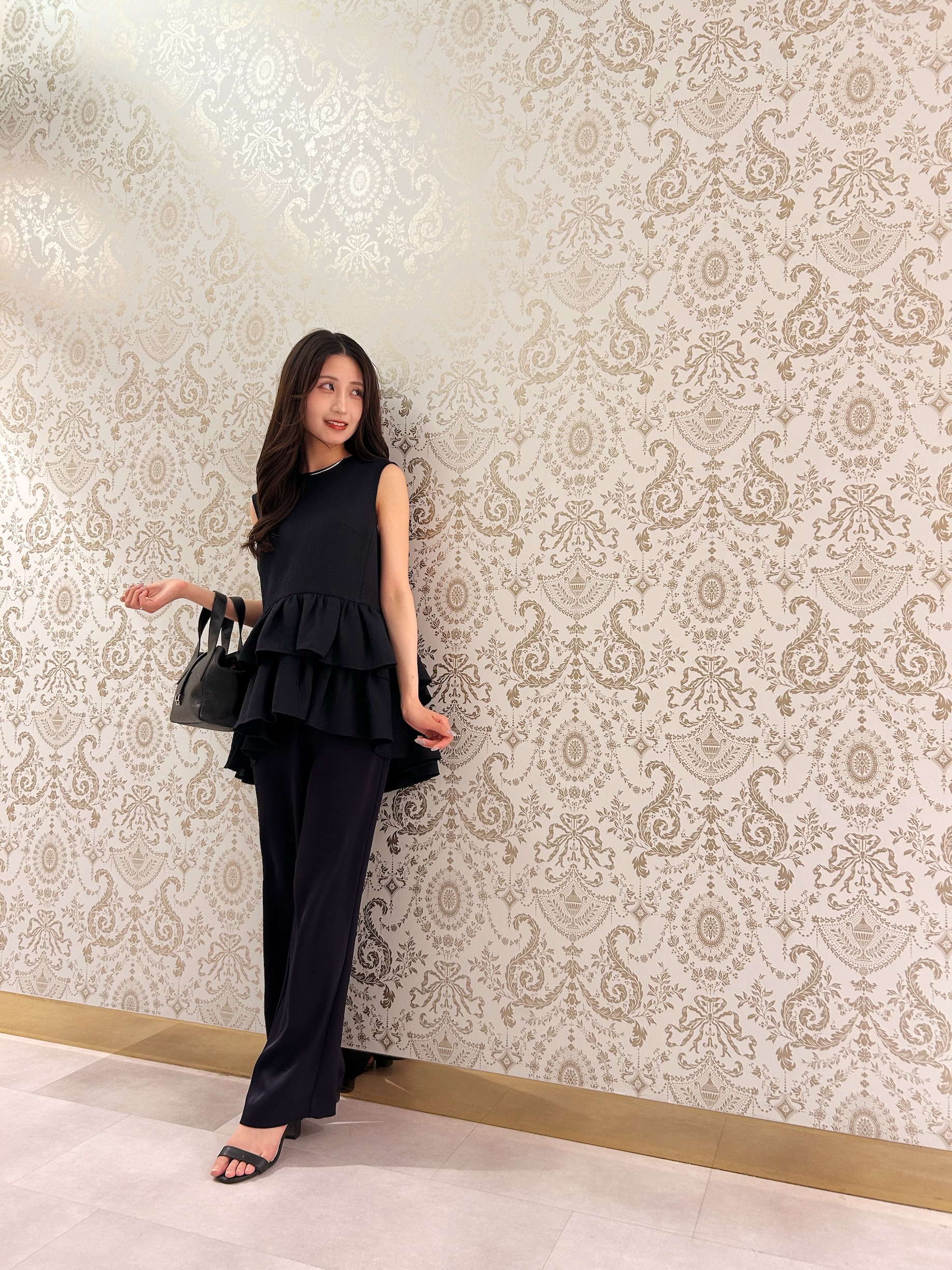 さらにプライスダウン】大人の華やぎを叶えるティアードブラウスが50