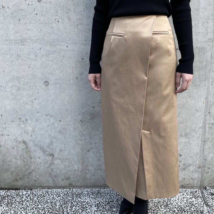 BLENHEIM スカート ようやく春本番…！注目したいのは、美シルエットな“ストライプ