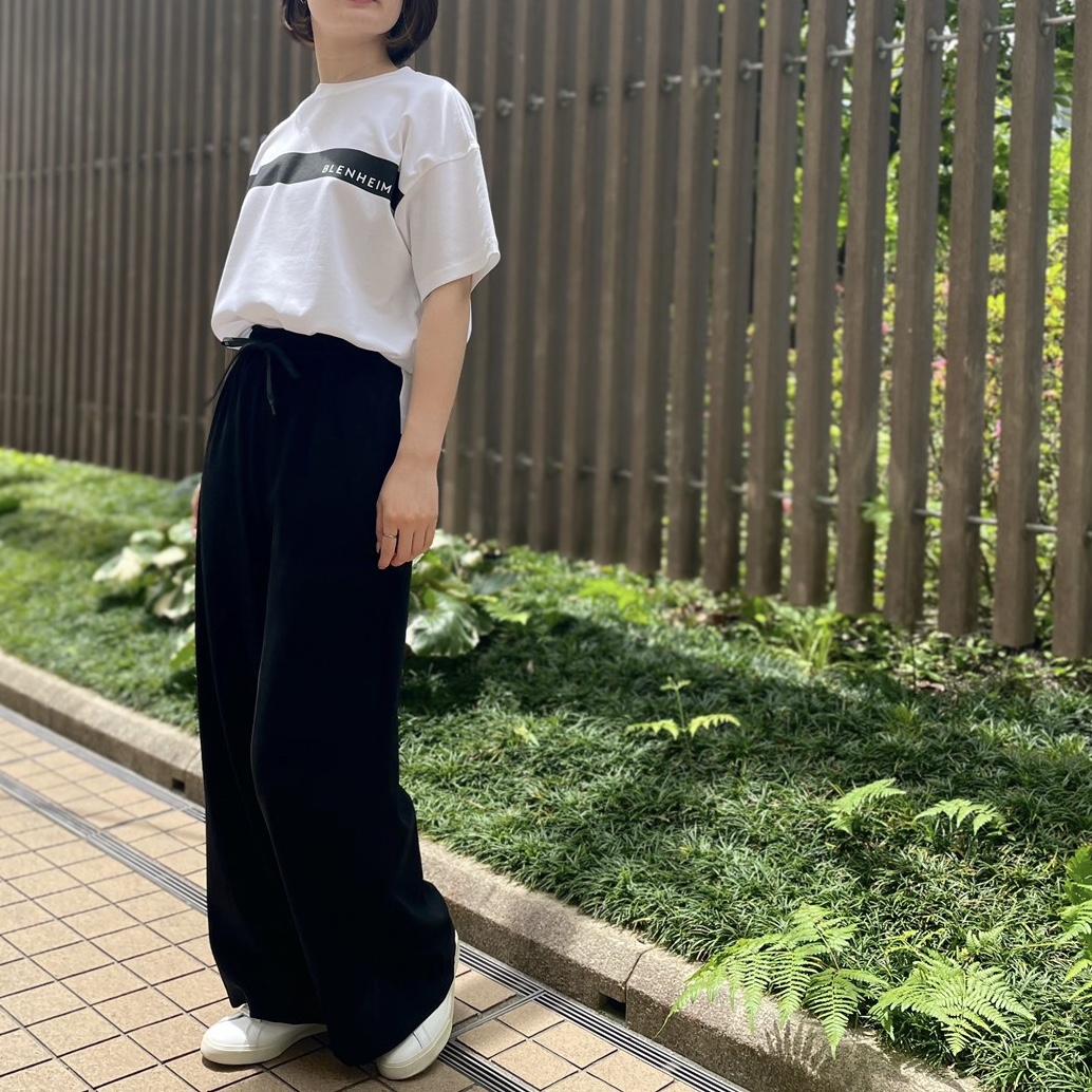 OFF-WHITE ドローストリングワイドレッグトラウザー 2024年春夏モデル】トロッター トラウザーズ#001（ナンバーワン