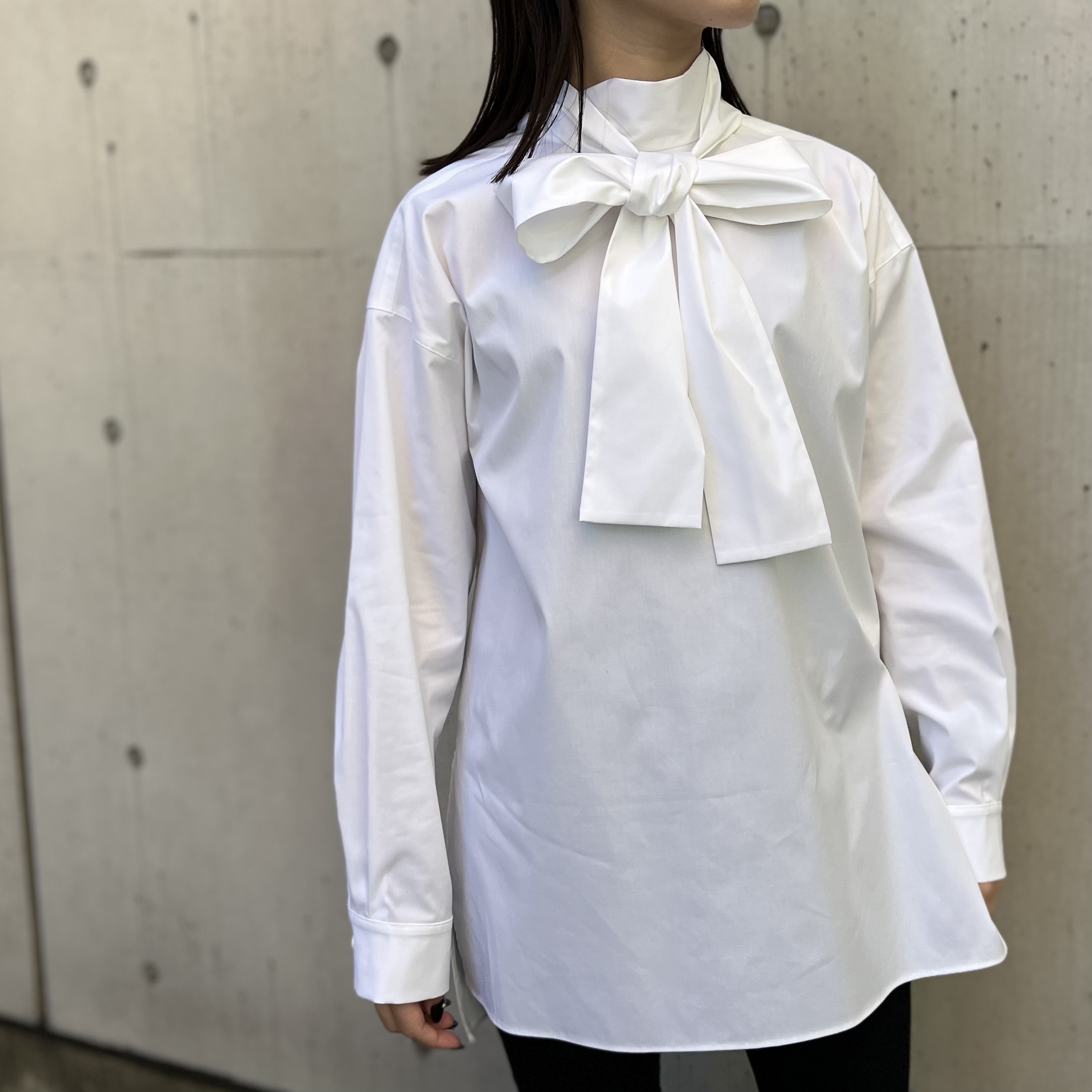 新作入荷情報】前後2WAYリボンタイロングシャツ | m-i-d | BLENHEIM