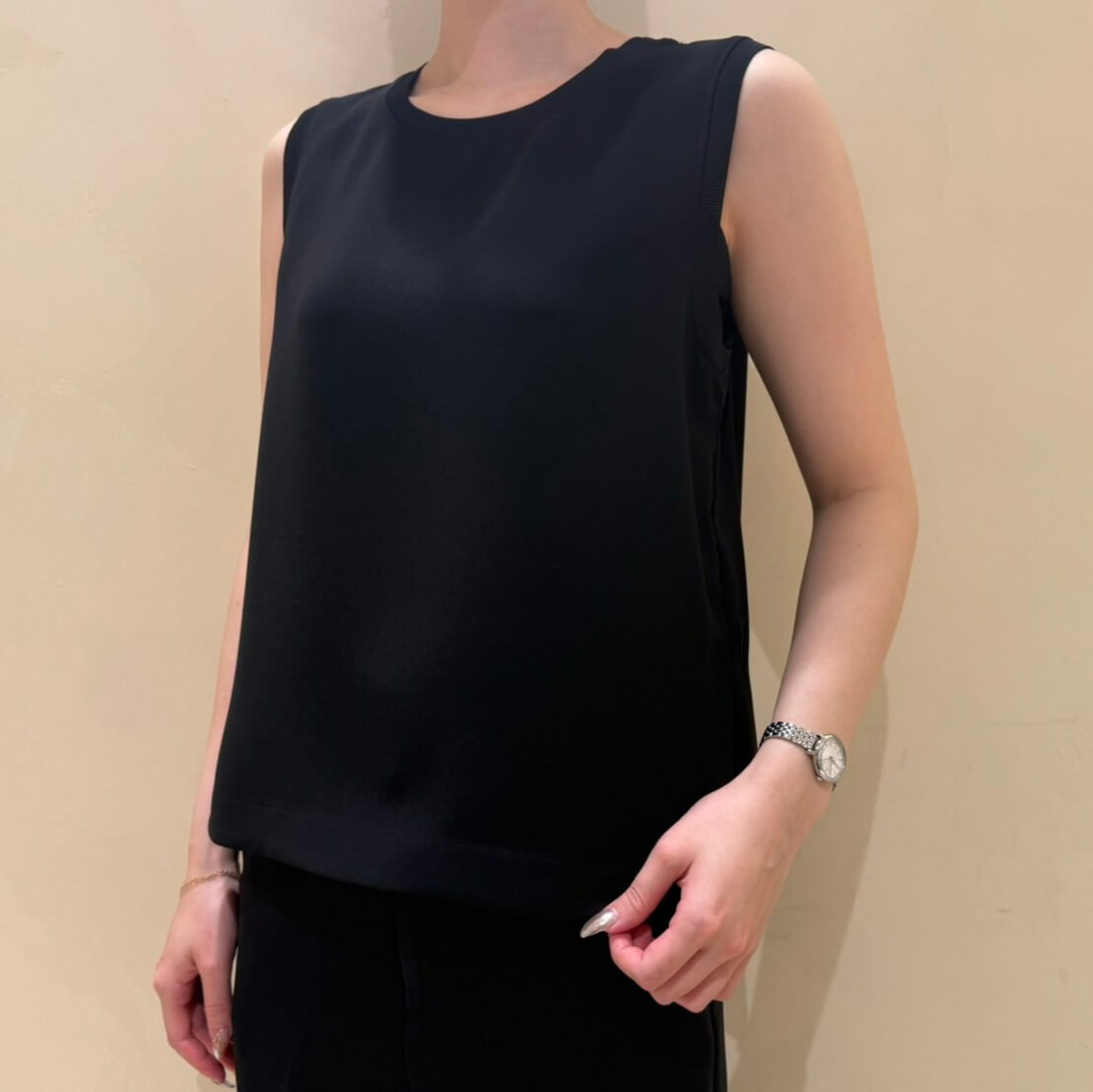 BLENHEIM バックラウンドヘムハイネック長袖ニット(ブラック)サイズ:M/購入時23100円/2023年10月梅田阪急購入 今週のおすすめアイテム＠阪急うめだ本店 | m-i-d | BLENHEIM