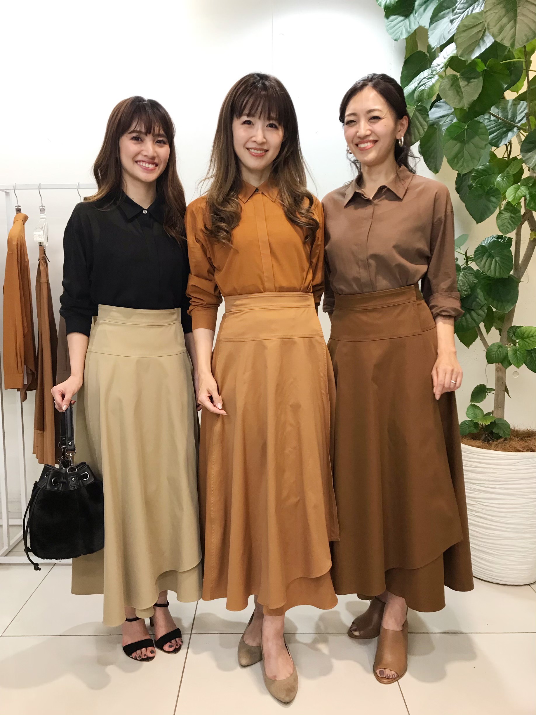 InstagramLIVE / 紹介アイテム <コットンボイルカラーシャツ×アシンメトリーラップスカート> | m-i-d | M-PREMIER( エムプルミエ)公式スタッフブログ