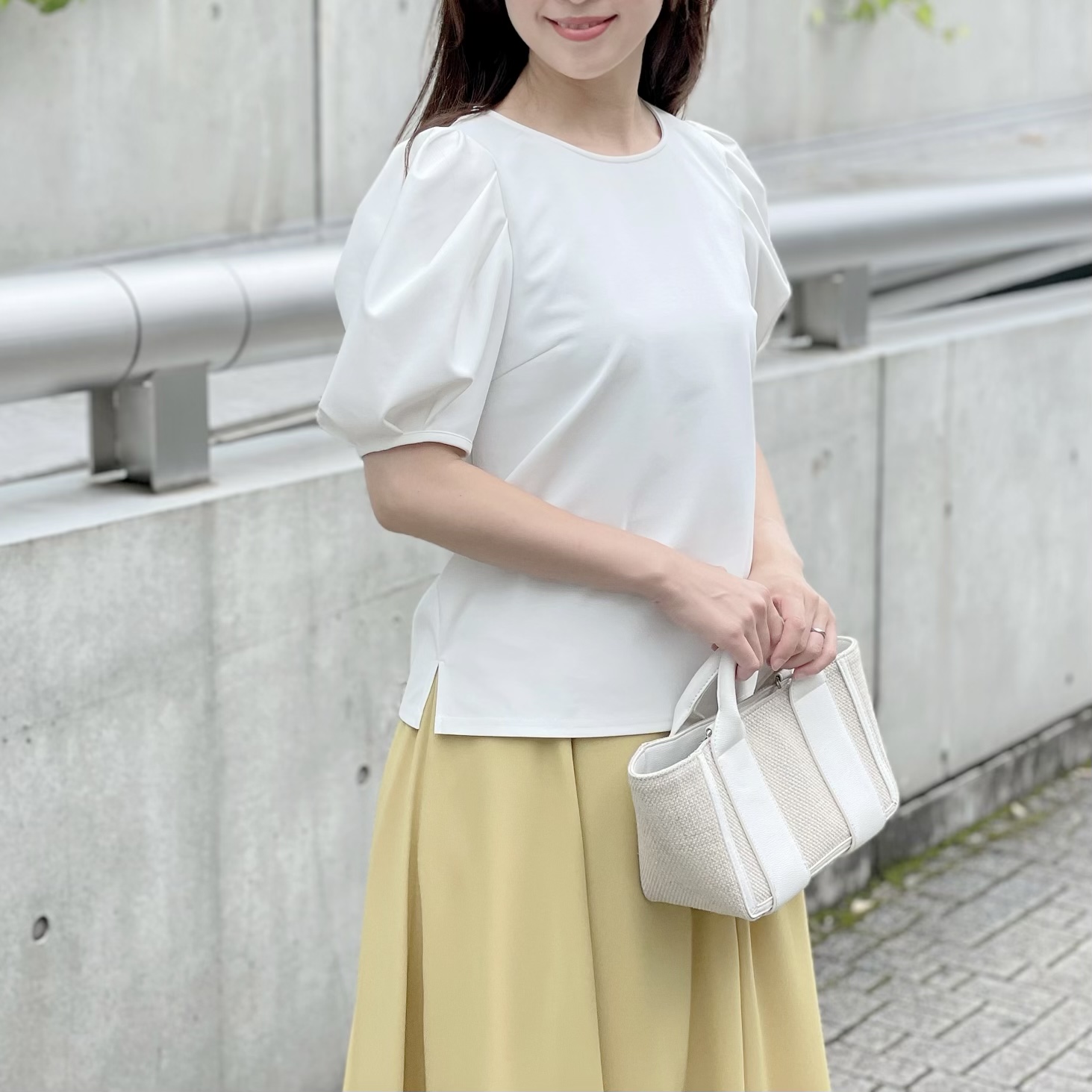 イエローフレアスカートで着こなしをフレッシュかつ華やかに♩ | m-i-d