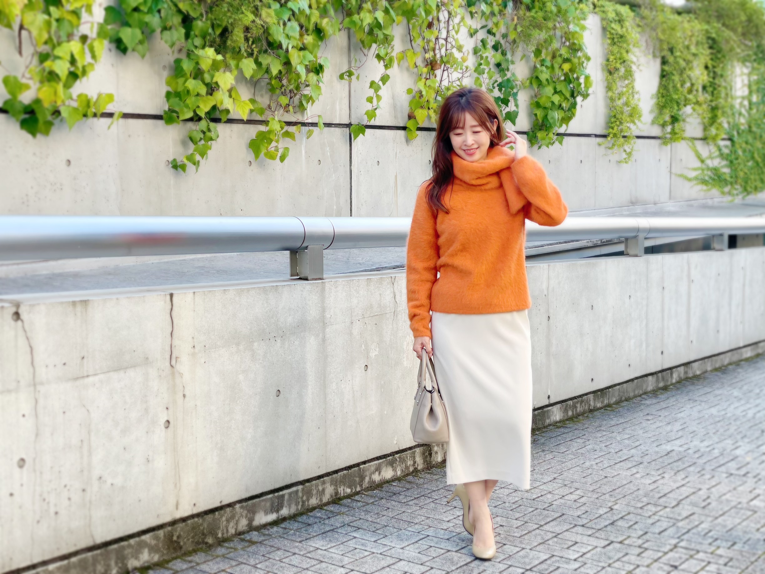 ふわふわニットで彩る秋オレンジコーデ | mid staff blog