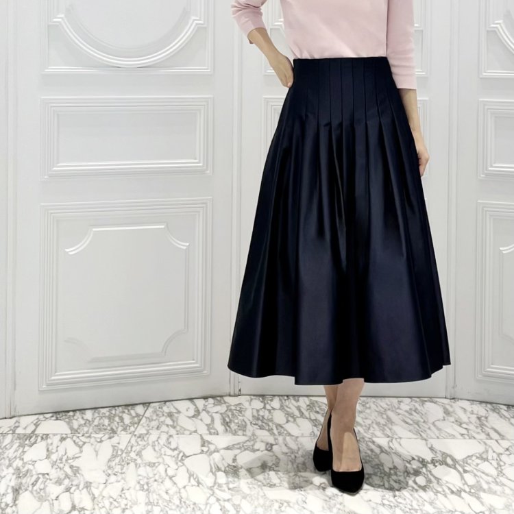 【完売品】2023 ブレンヘイム　シルクブレンドロングスカート 　エムプルミエ 完売品】2023 ブレンヘイム シルクブレンドロングスカート エム