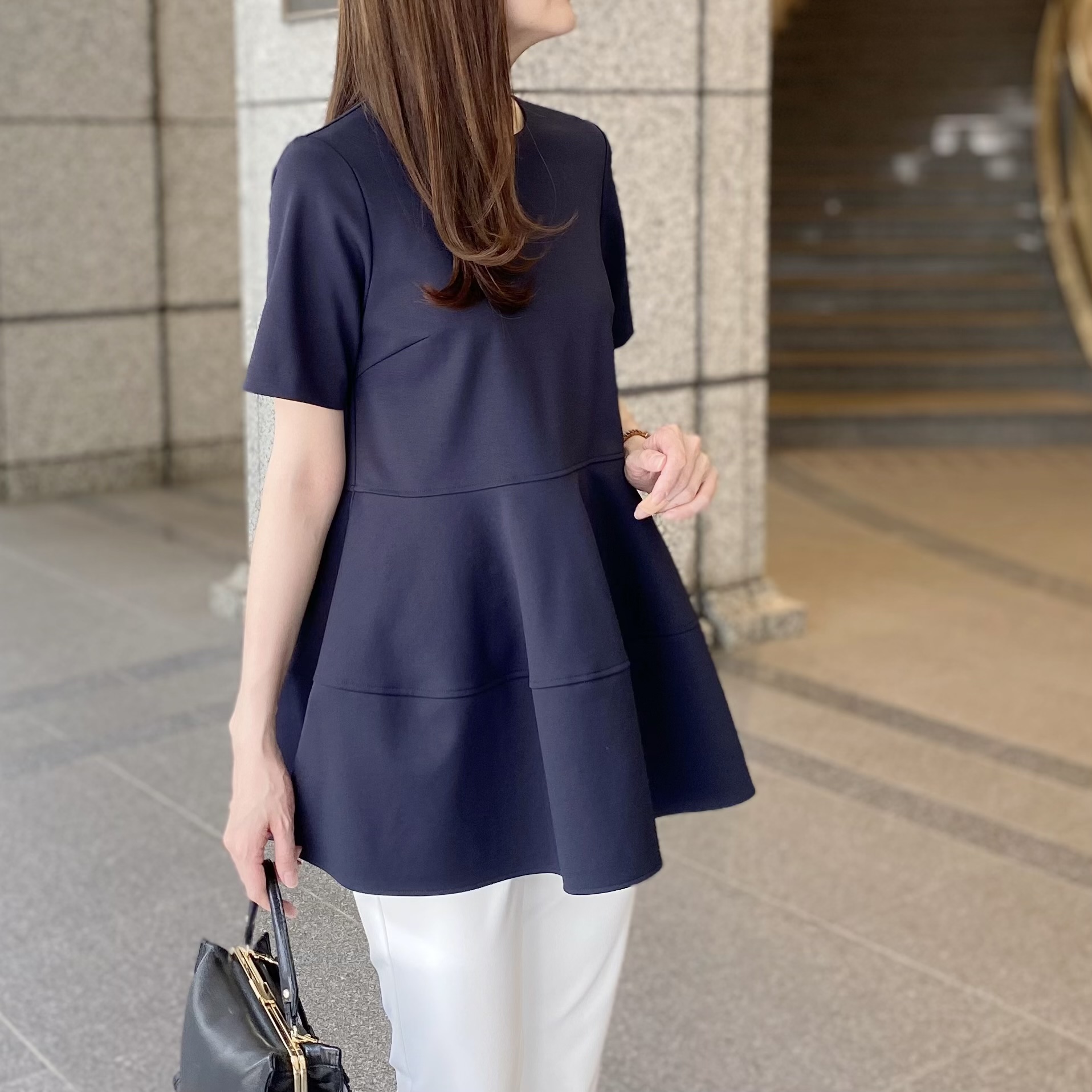 365日コーディネート / ネイビー×ホワイト配色で爽やかに！ふんわり