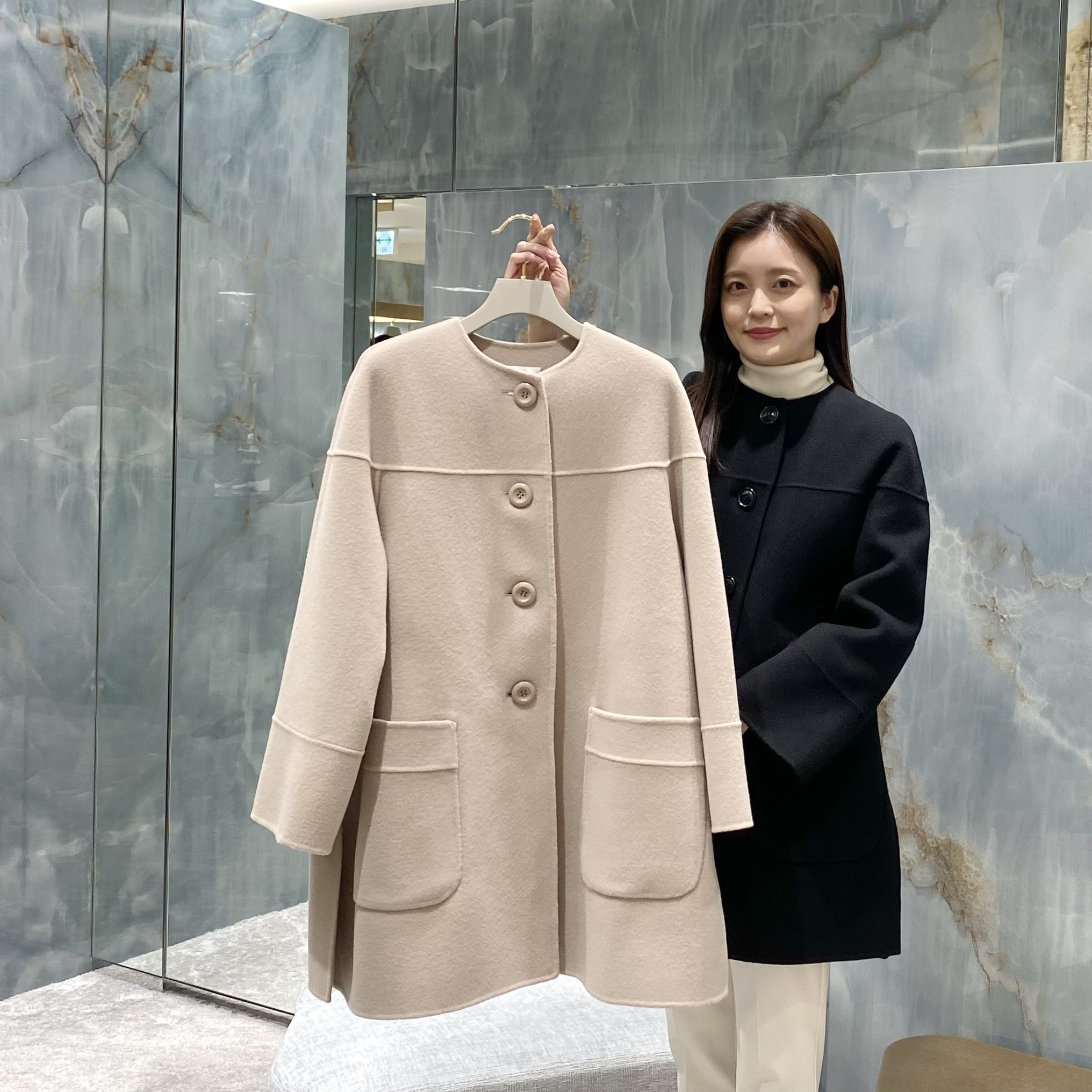 RECOMMEND ITEM / 大きめのボタンがポイントに！ラムダブルクロスノー