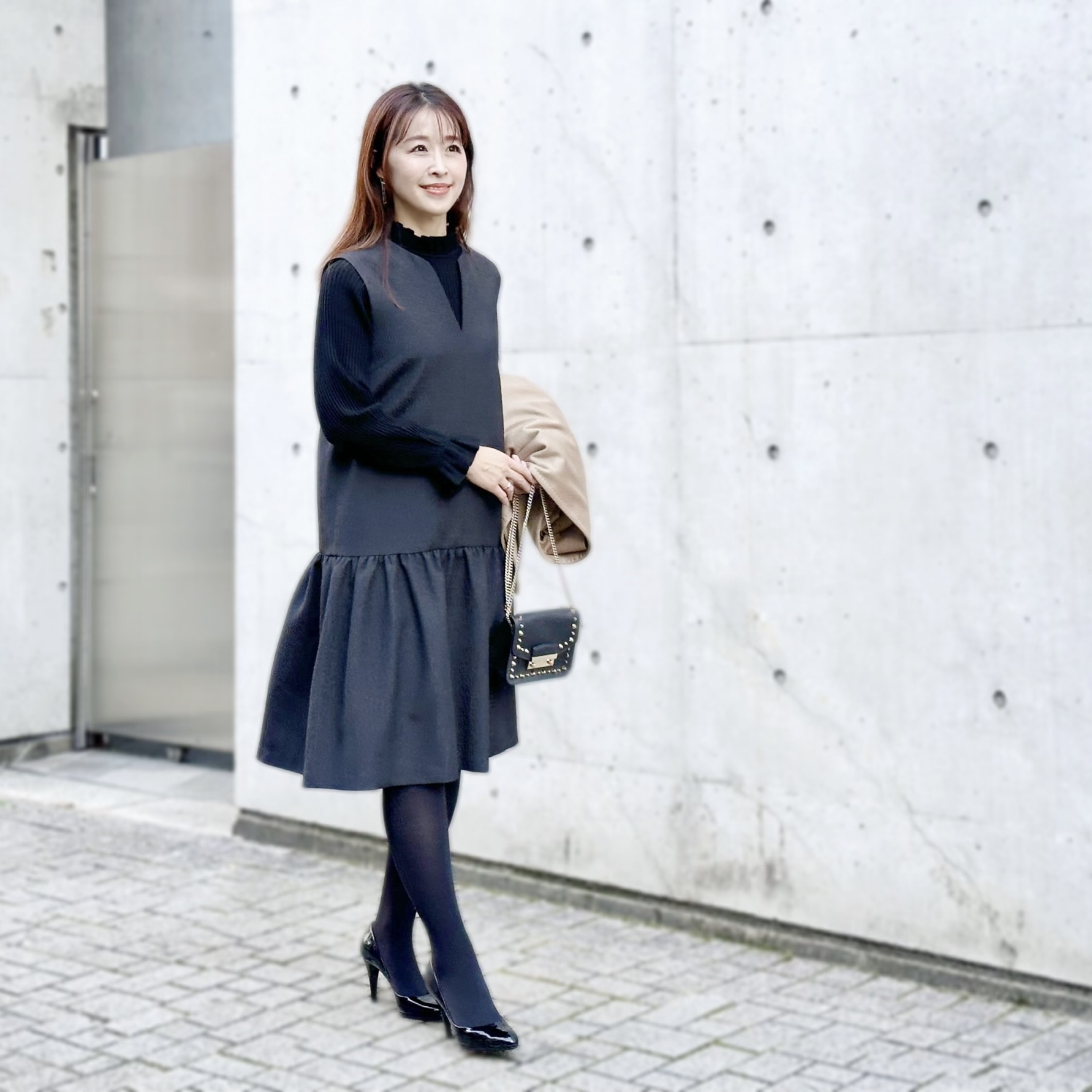 M-PREMIER エムプルミエ　BLACK　JACKET　ワンピースの上に オケージョンシーズンには華やかなネイビーコーディネートを