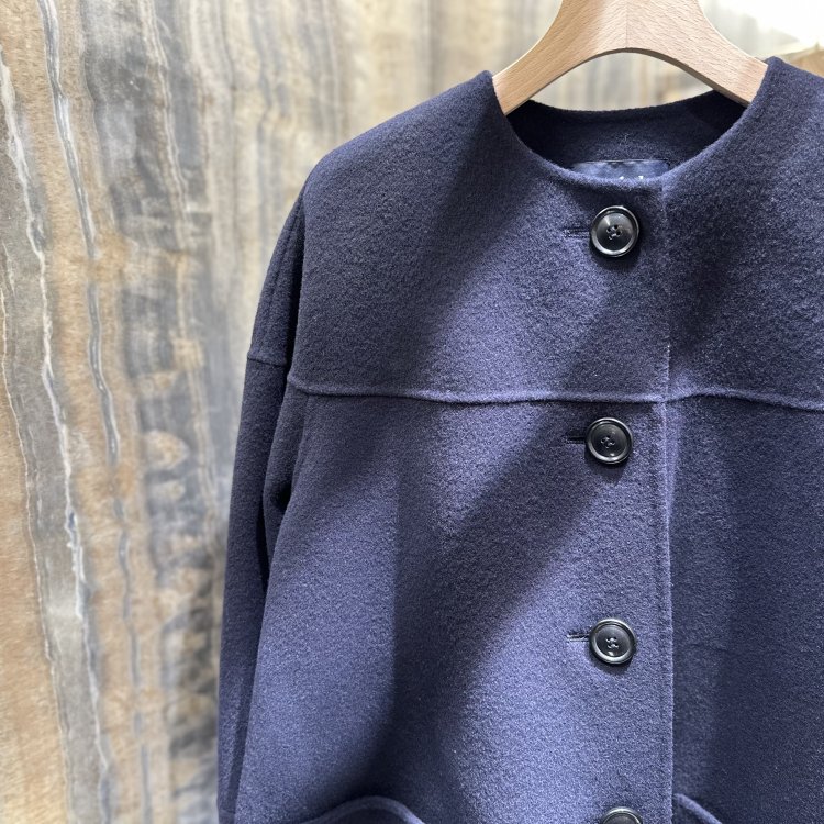 m,i,d, navy” / ラムダブルクロスノーカラーミドルコートの限定カラー