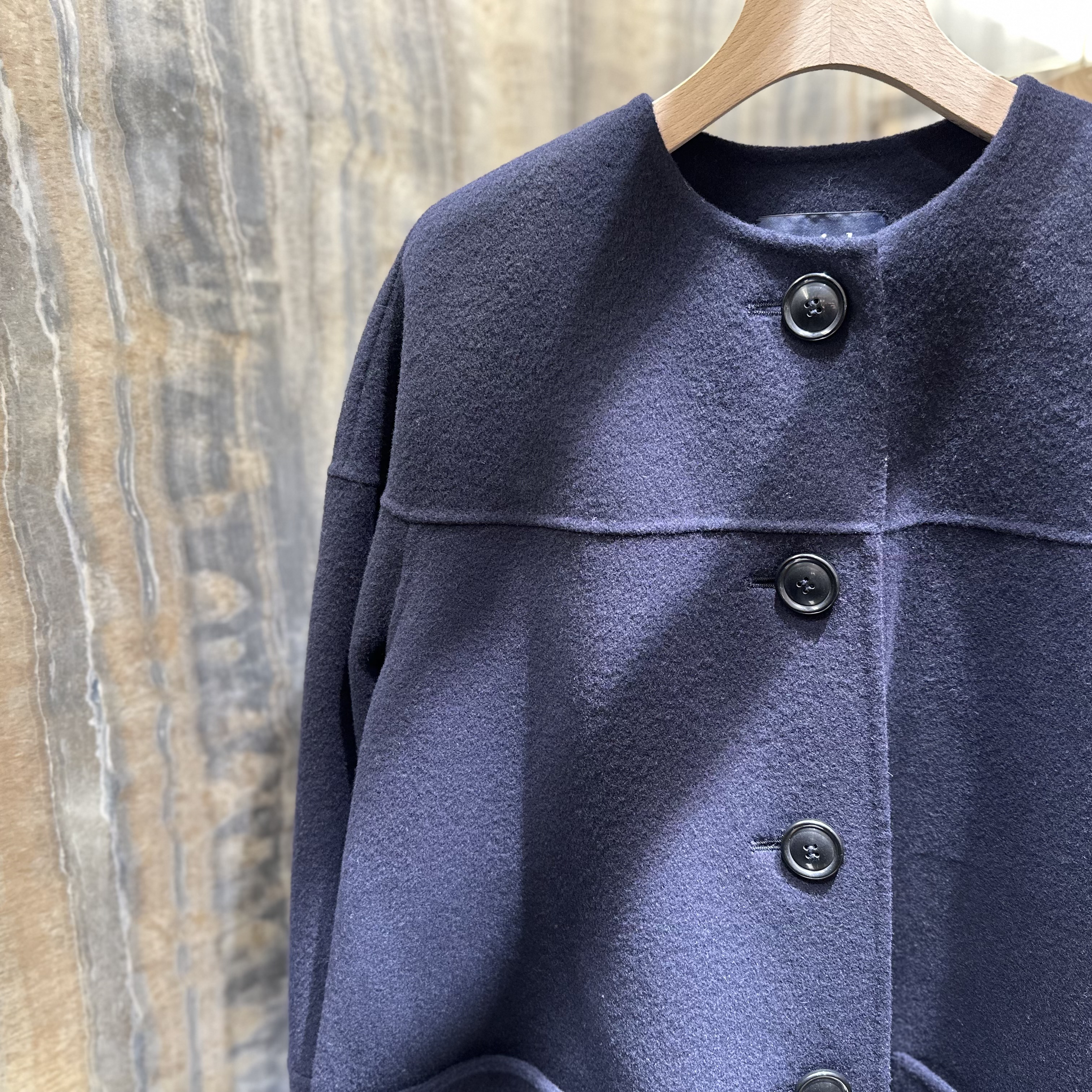 m,i,d, navy” / ラムダブルクロスノーカラーミドルコートの限定カラー