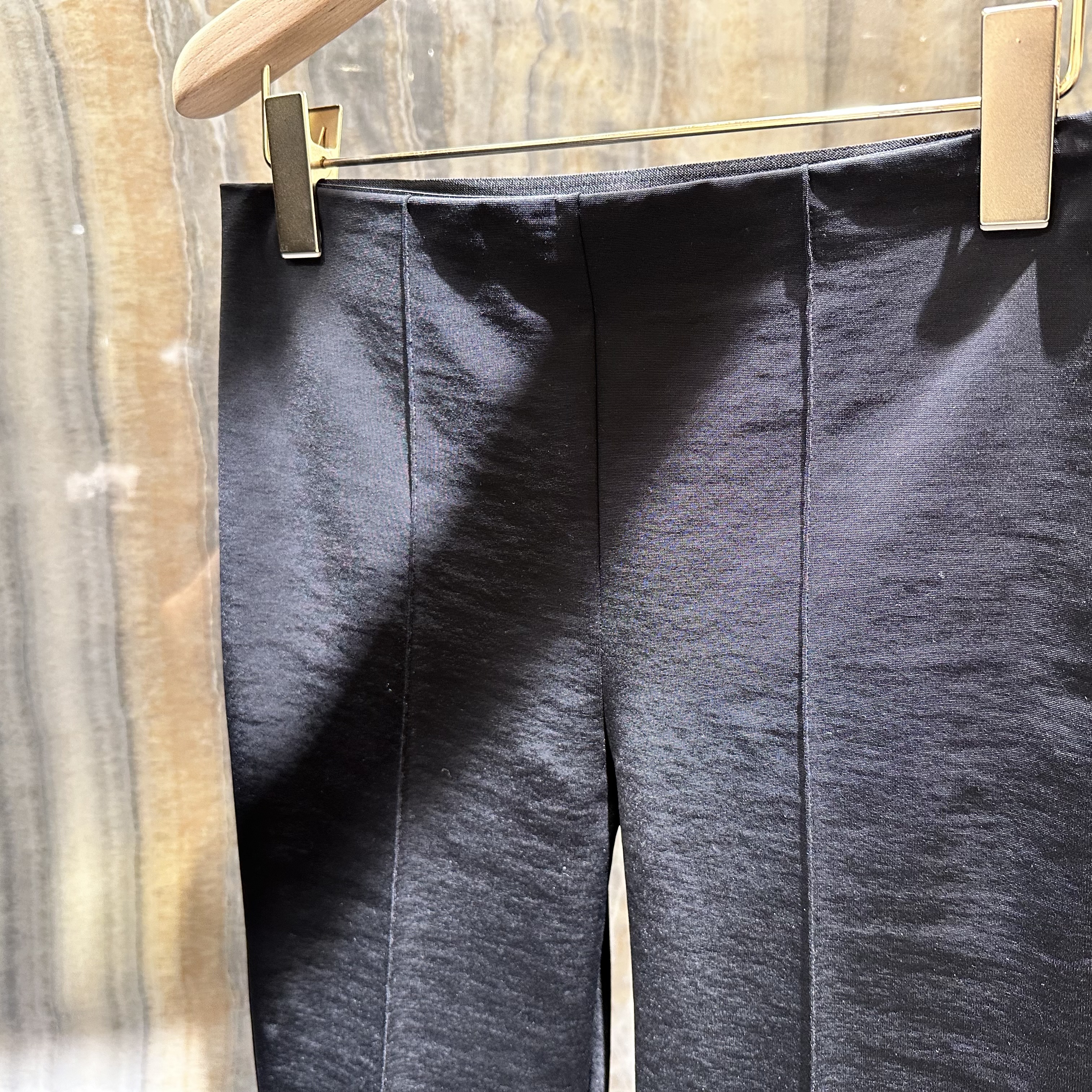 エムプルミエ ブラック 今期 新品未使用 パンツ　ネイビー　36 m,i,d, navy” / ピンタックレギンスパンツが入荷しました！ | m-i-d