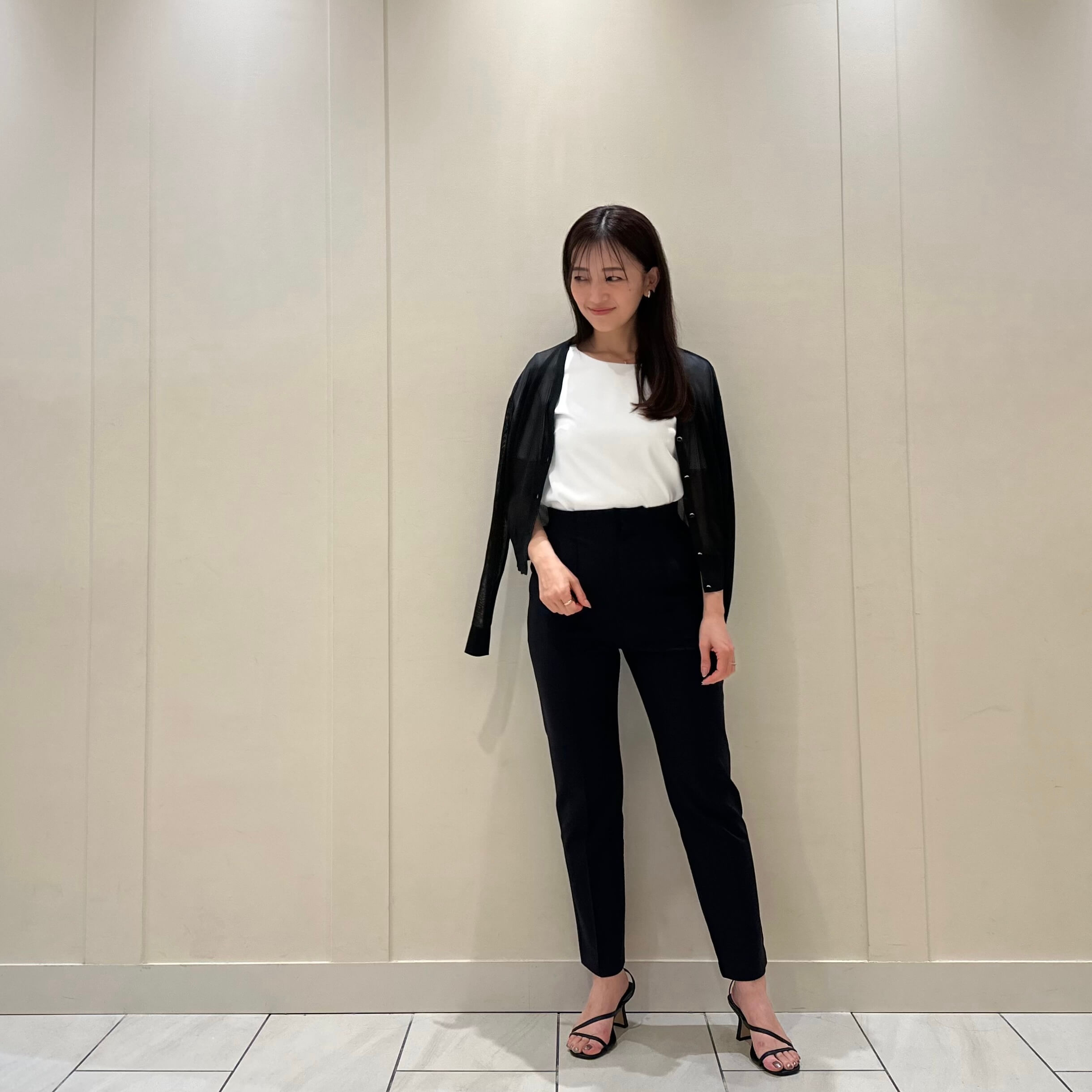2025年激安 m,i,d 素敵にシンプル！ベーシックTシャツ / coordinate navy トップス