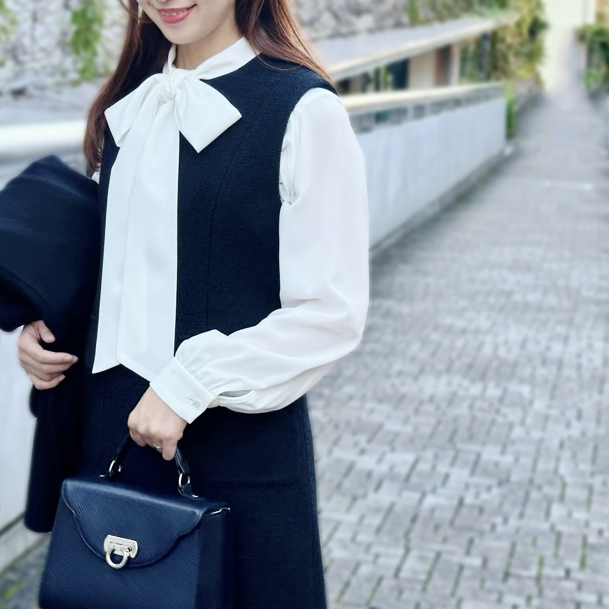 ツイードネイビーワンピースはオケージョンにも普段着にも！ | m-i-d