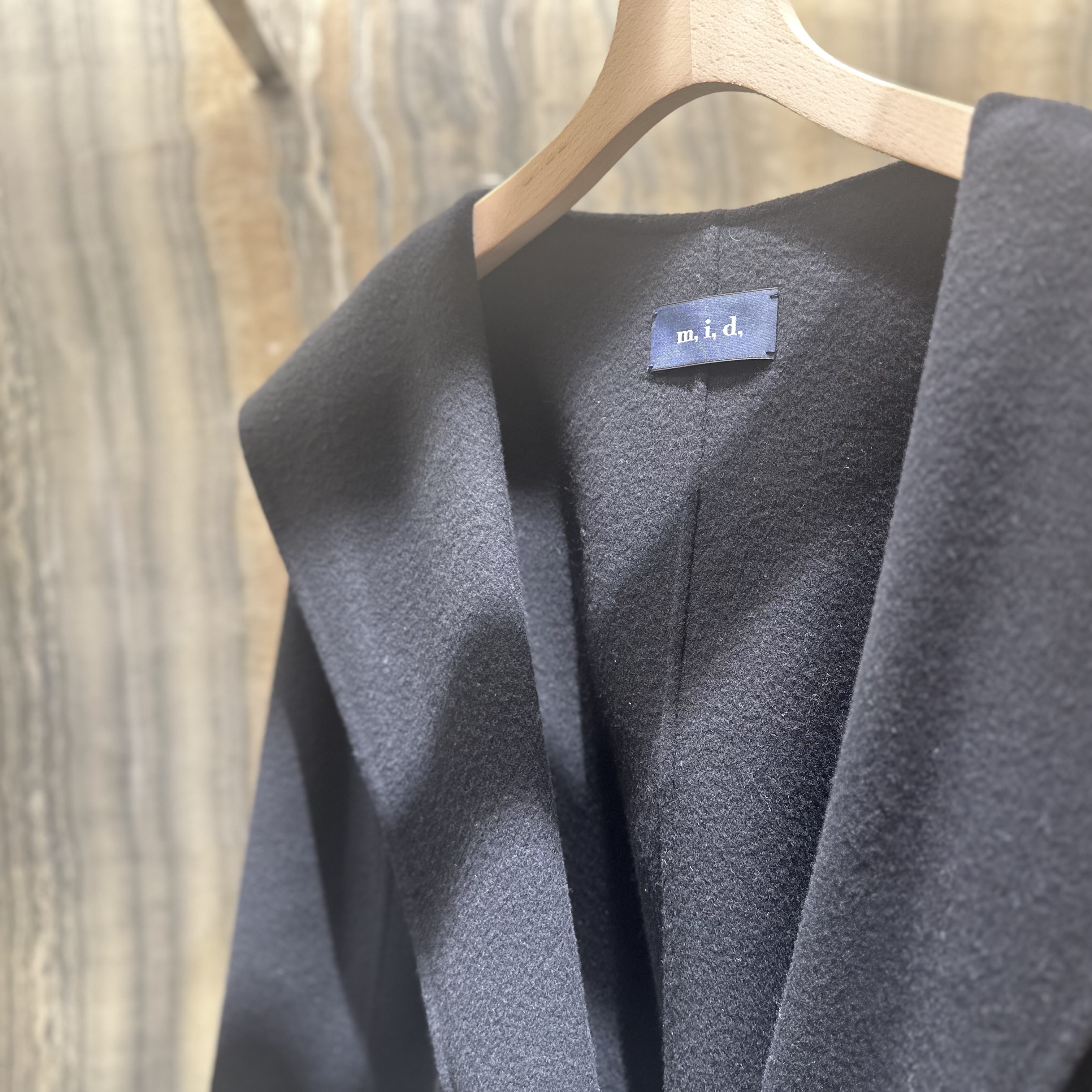 m,i,d, navy / フーディーショートリバーコートが入荷いたしました