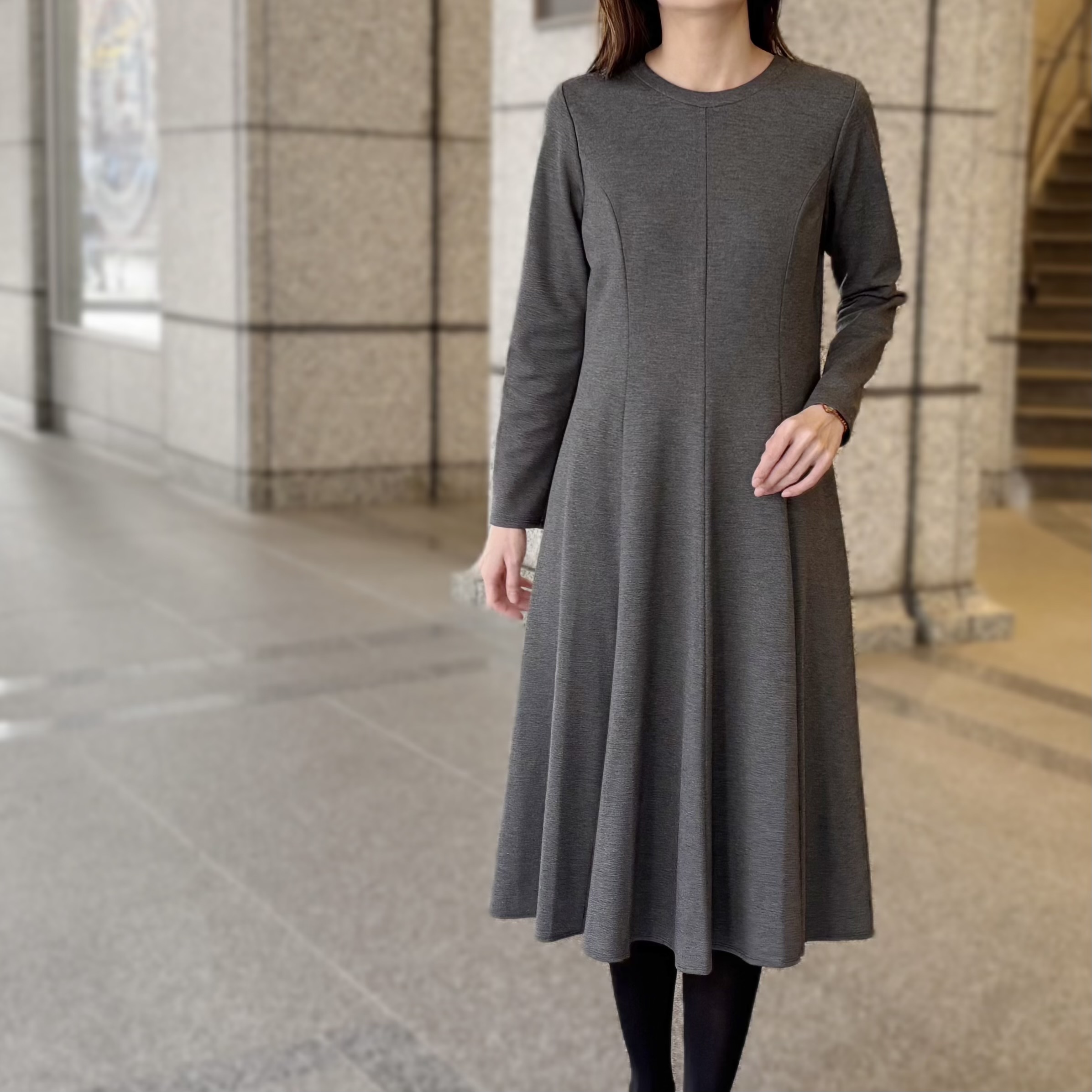 エムミーエメ ワンピース レース袖×ウエストタックフィット＆フレアワンピース(M ベージュ