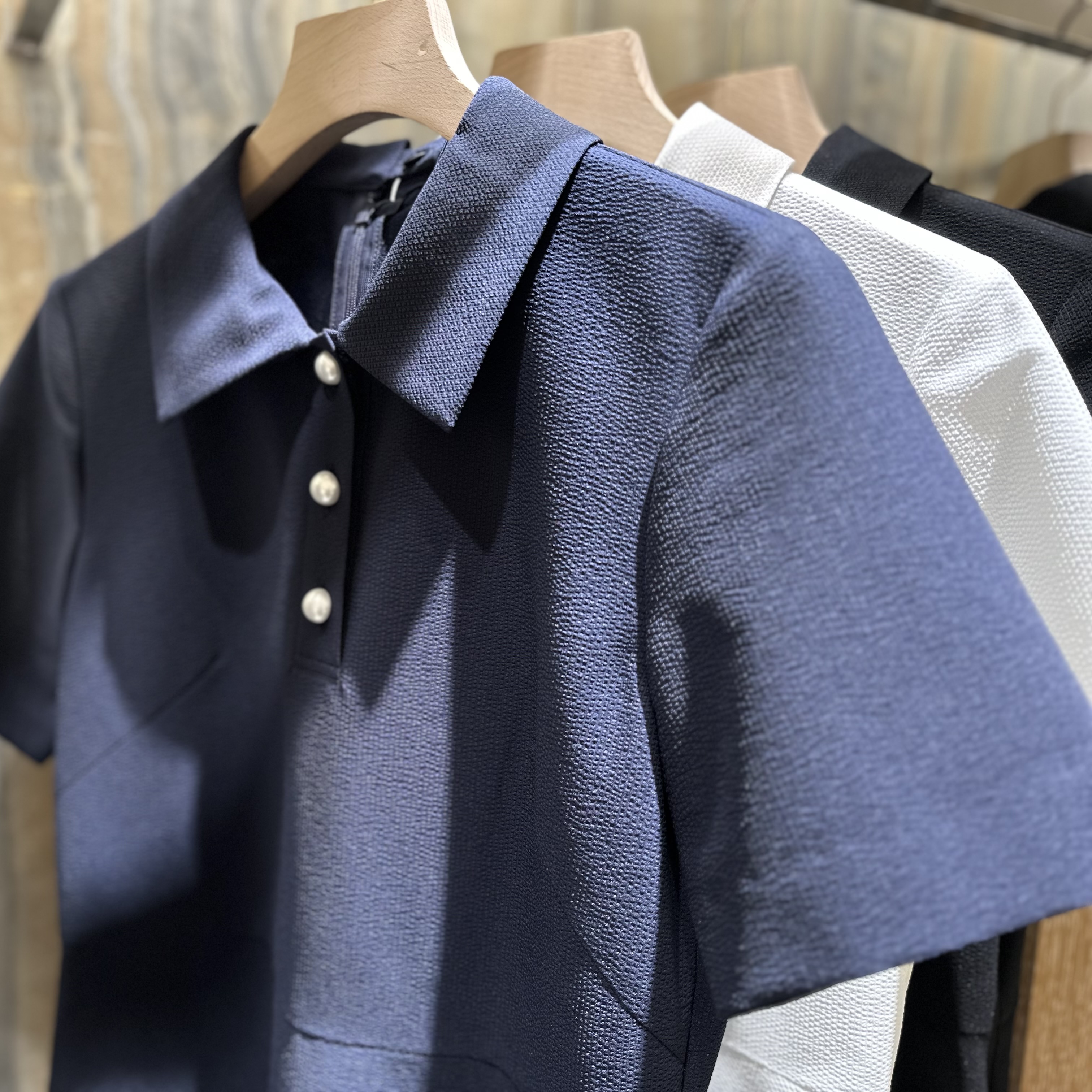 m,i,d, navy / サッカーストレッチ襟付きワンピースが入荷いたし m,i,d, navy / サッカーストレッチ襟付きワンピースが入荷いたし