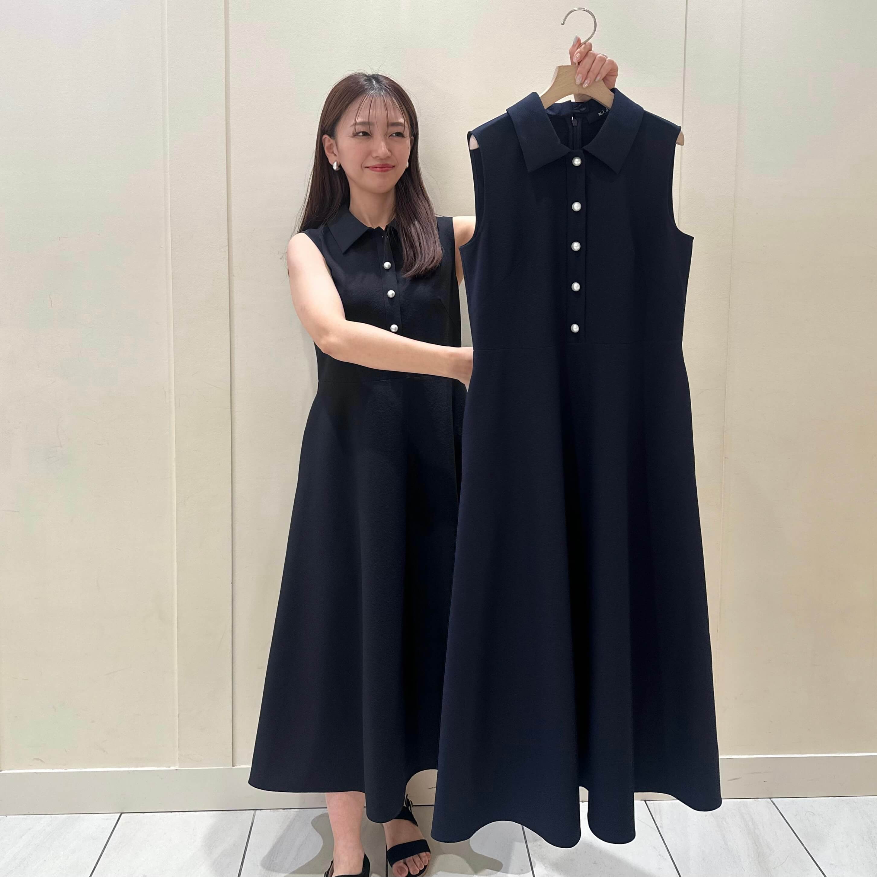 RECOMMEND ITEM / 大人気のサラッと素材の綺麗めワンピース