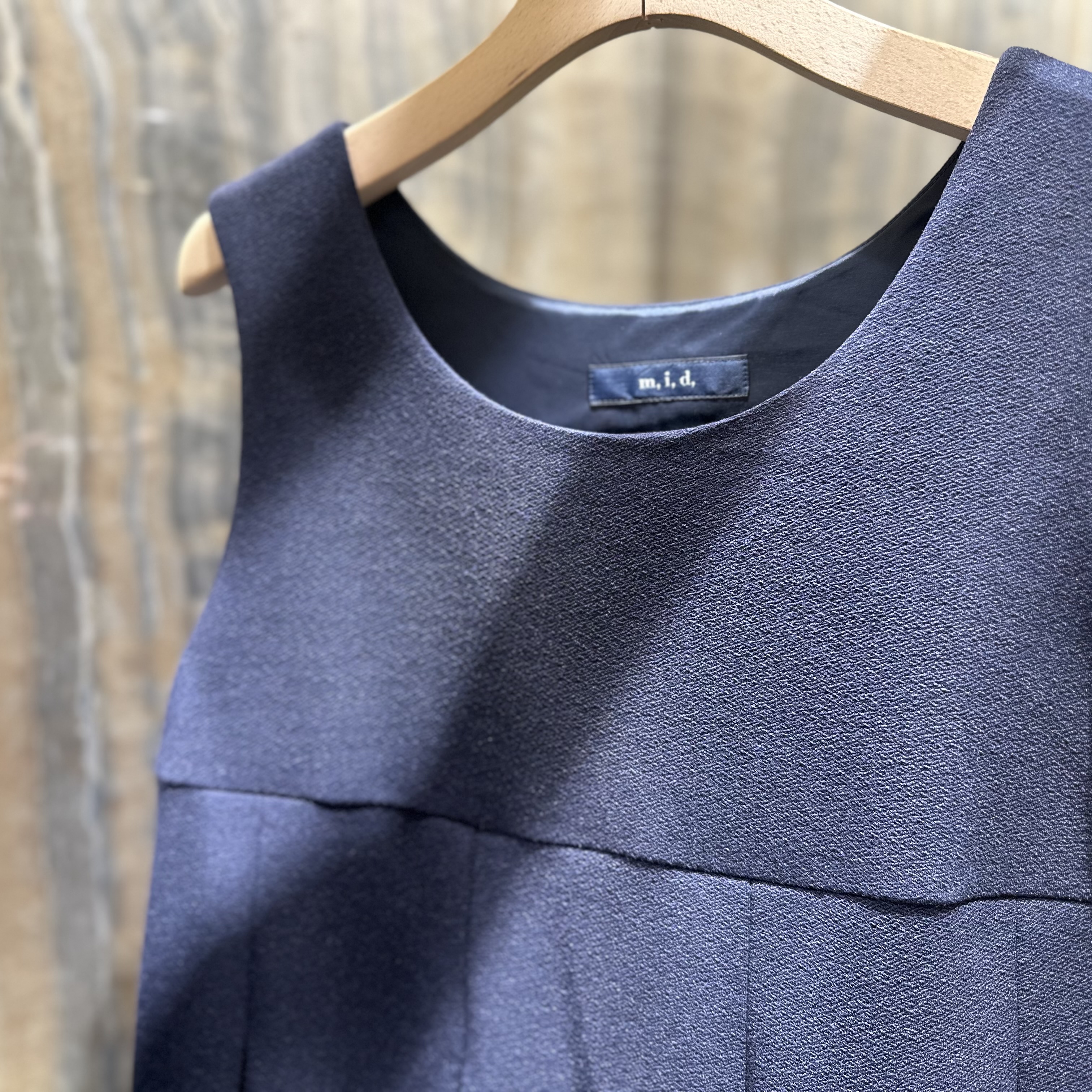 m,i,d, navy / 季節感高まるジャンパースカートが入荷しました
