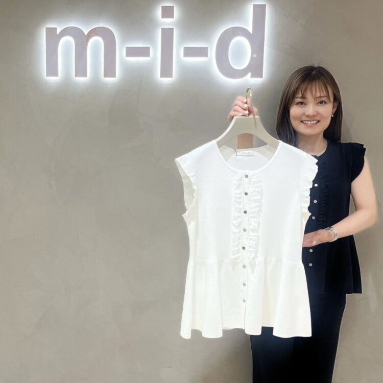 RECOMMEND ITEM / 大人気の“ペプラムリブニットカーディガン”はSALEで