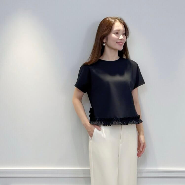 m,i,d, navy / ポンチフリルペプラムカットソーが入荷いたしました