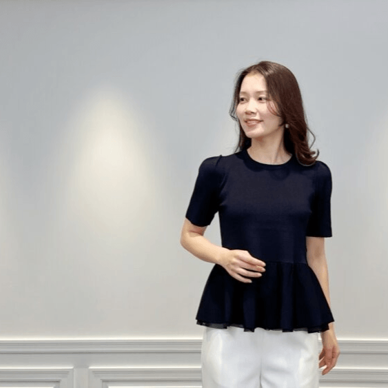m,i,d, navy” / 新作パールボタンバンドカラーペプラムブラウスが入荷