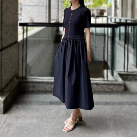 m,i,d, navy” / 新作パールボタンバンドカラーペプラムブラウスが入荷